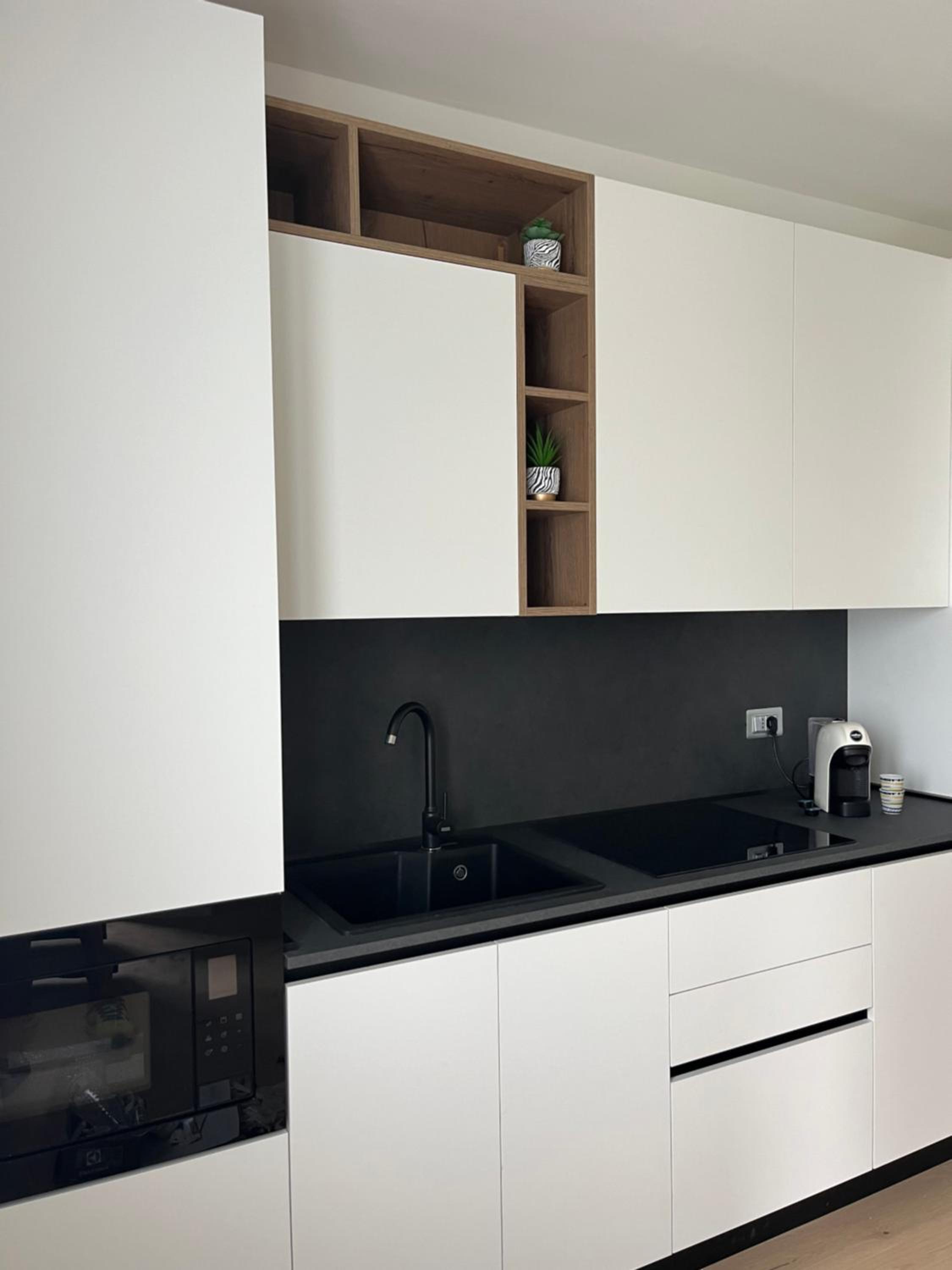 Three-Bedroom Apartment photo 2