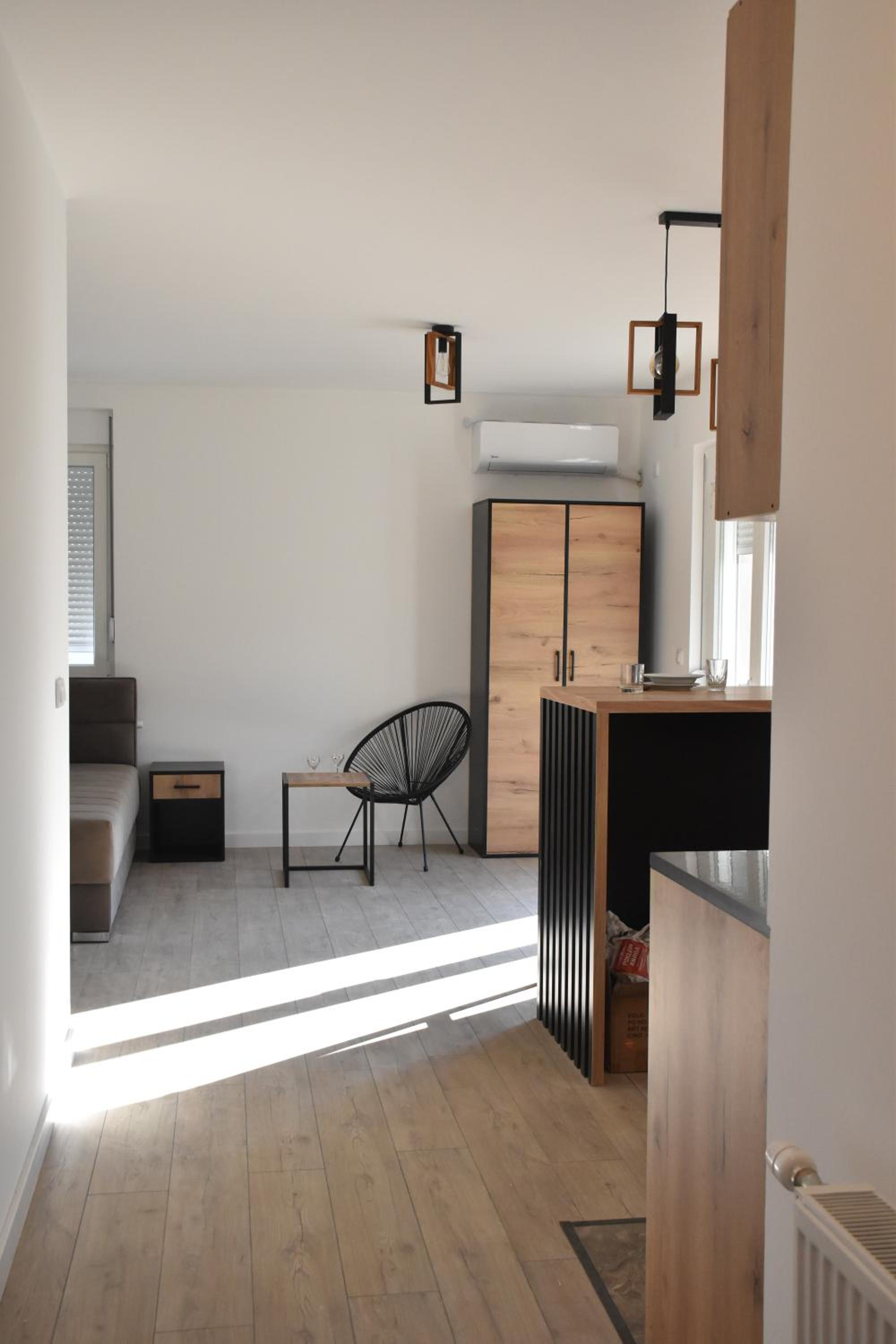 One-Bedroom Apartment photo 2