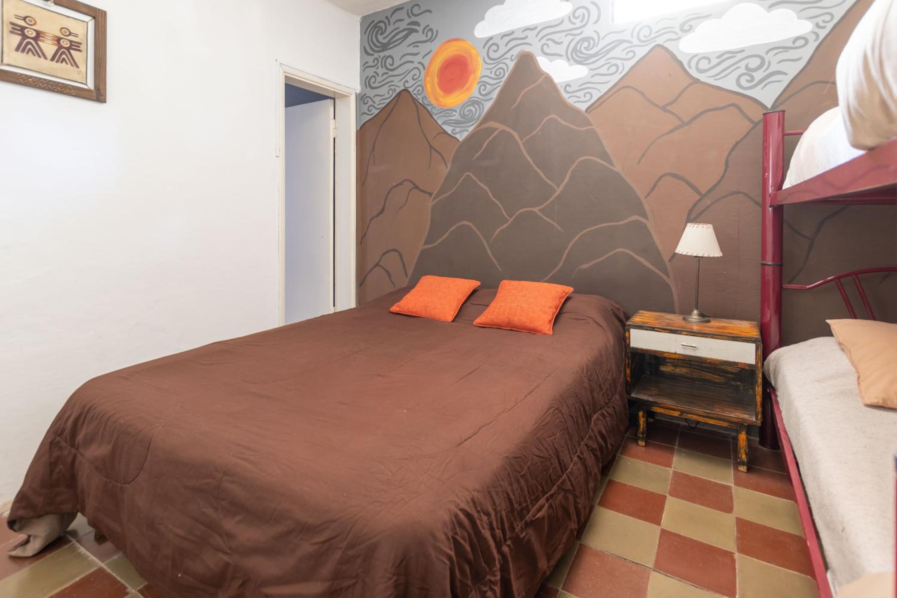 Quadruple Room with Private Bathroom photo 3