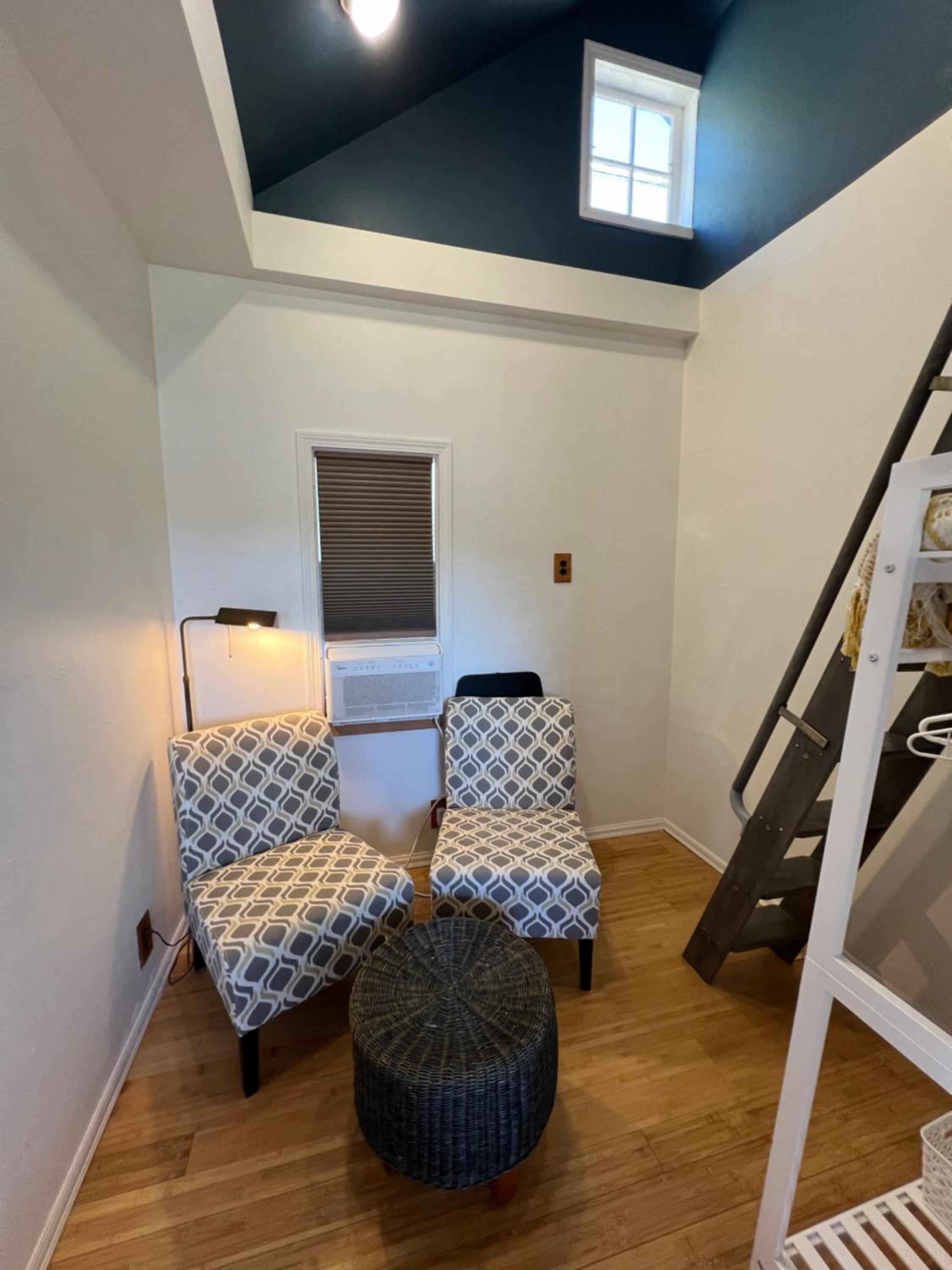 One-Bedroom House photo 3