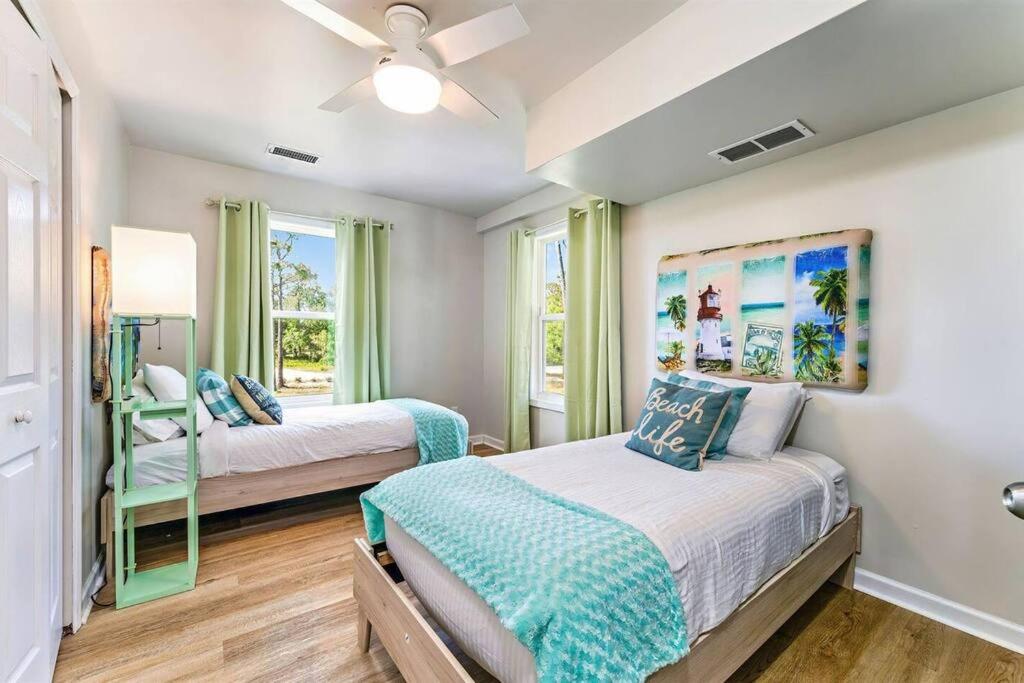 Three-Bedroom Vacation Home  photo 3