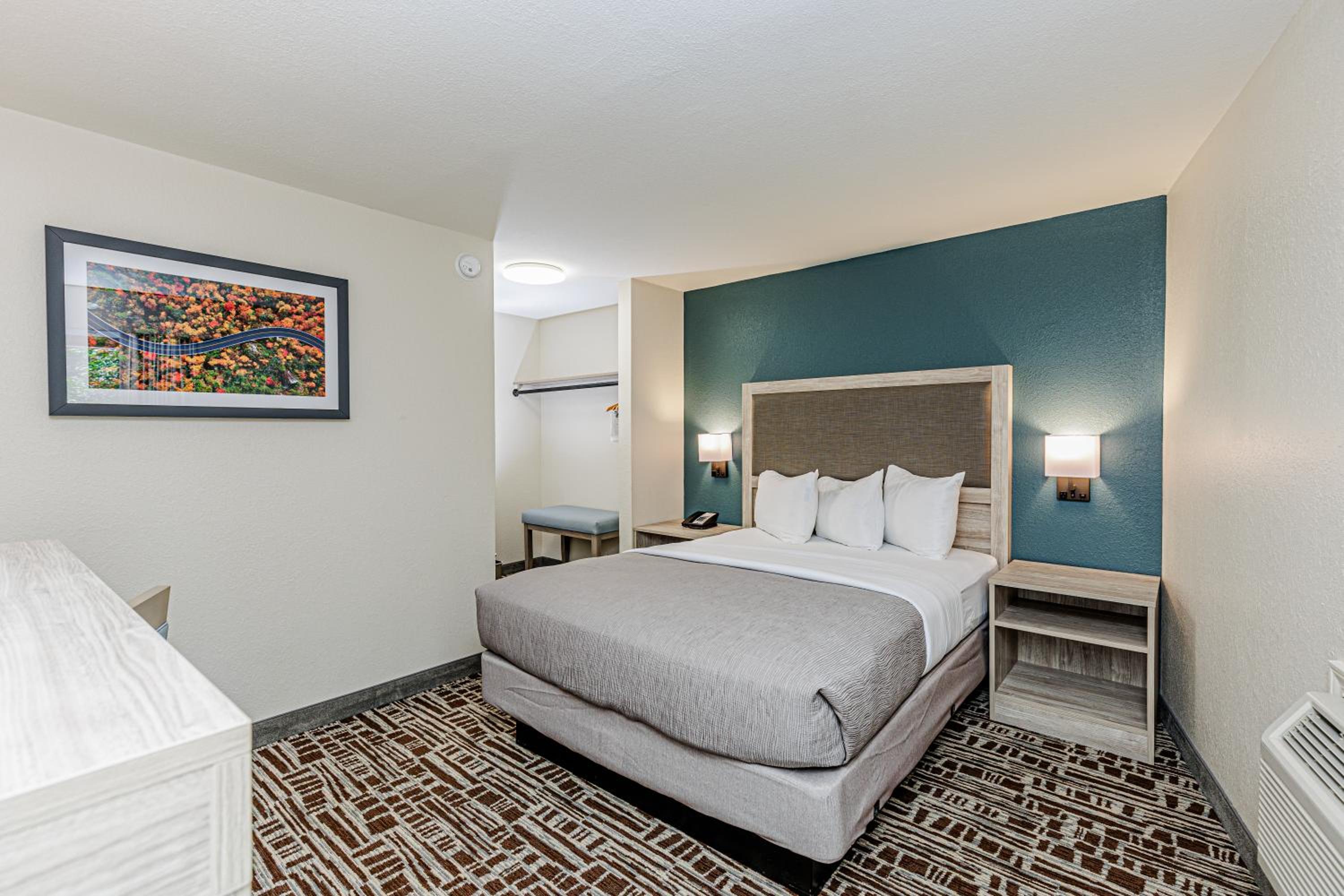 Queen Room