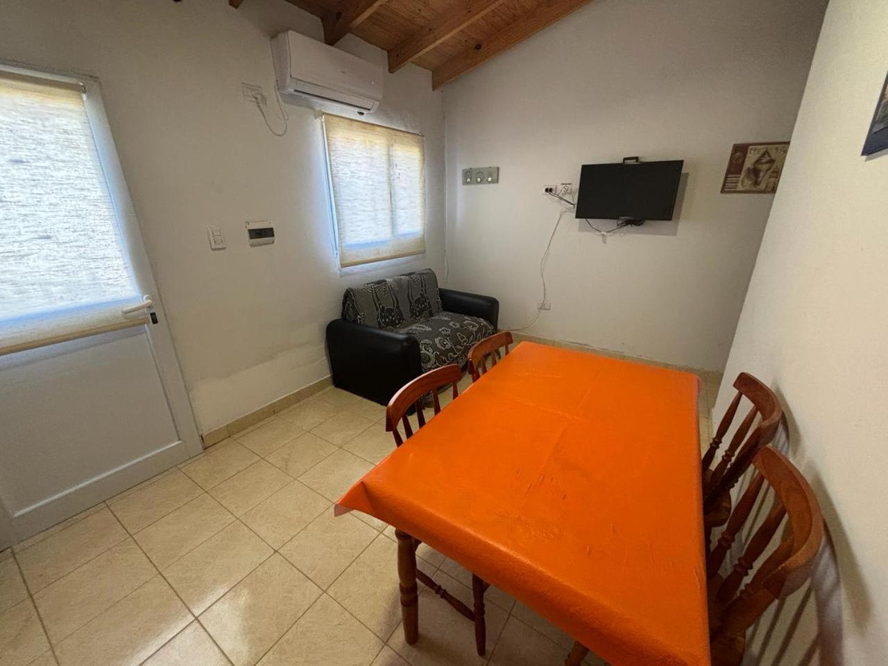 Double Room With Private Bathroom photo 3
