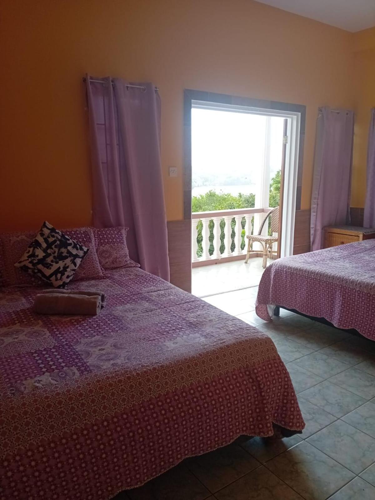 Two-Bedroom Apartment with Balcony and Sea View photo 1