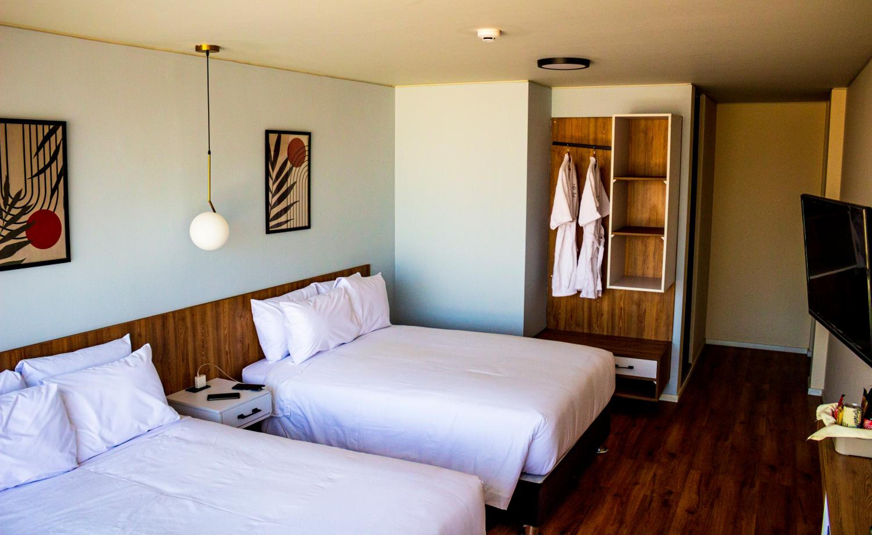 Standard Double Suite
