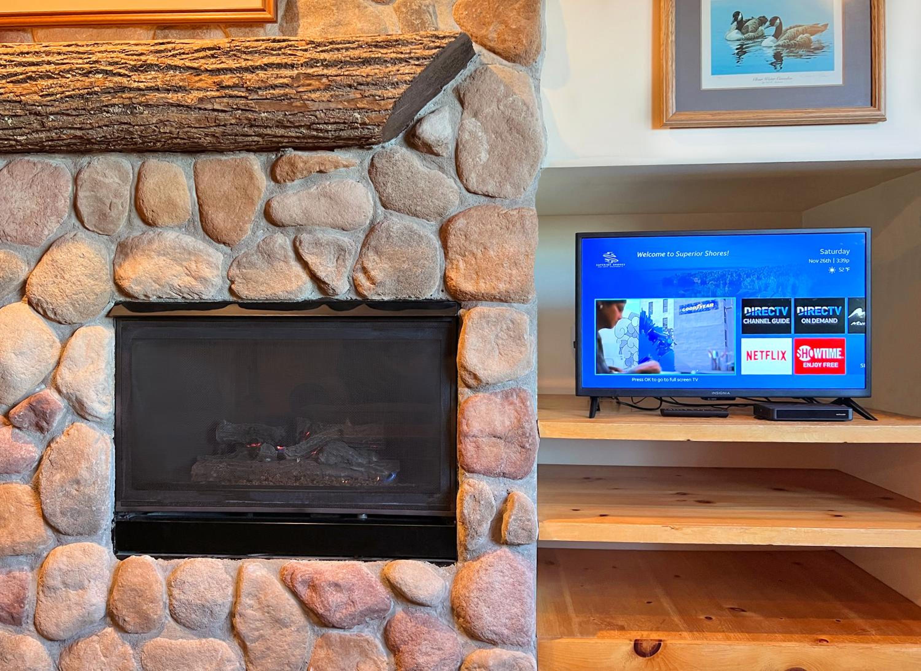 Lakeview King Whirlpool Spa Fireplace photo 3