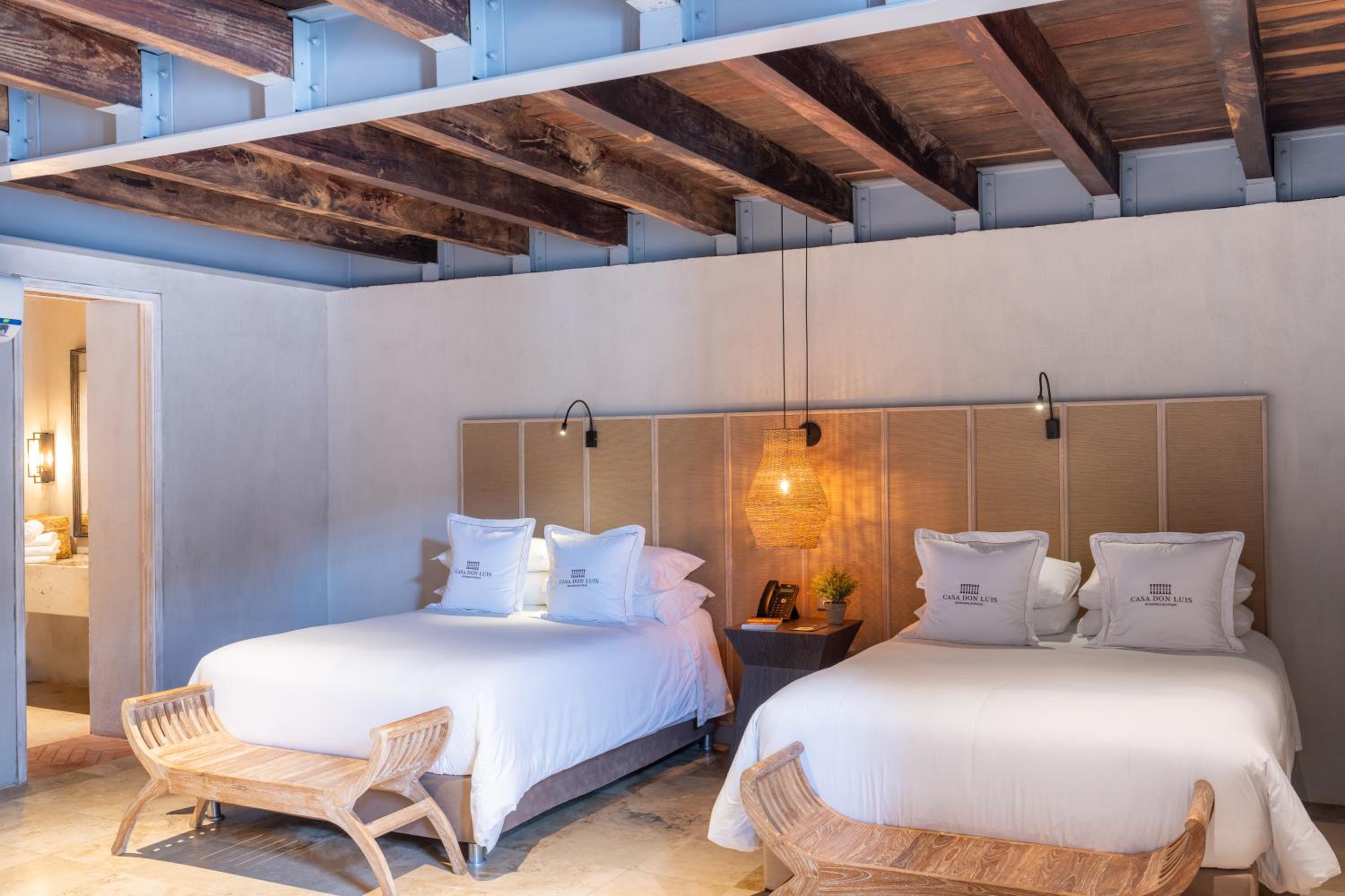 2 Double Beds-Premium Room - Photo 3