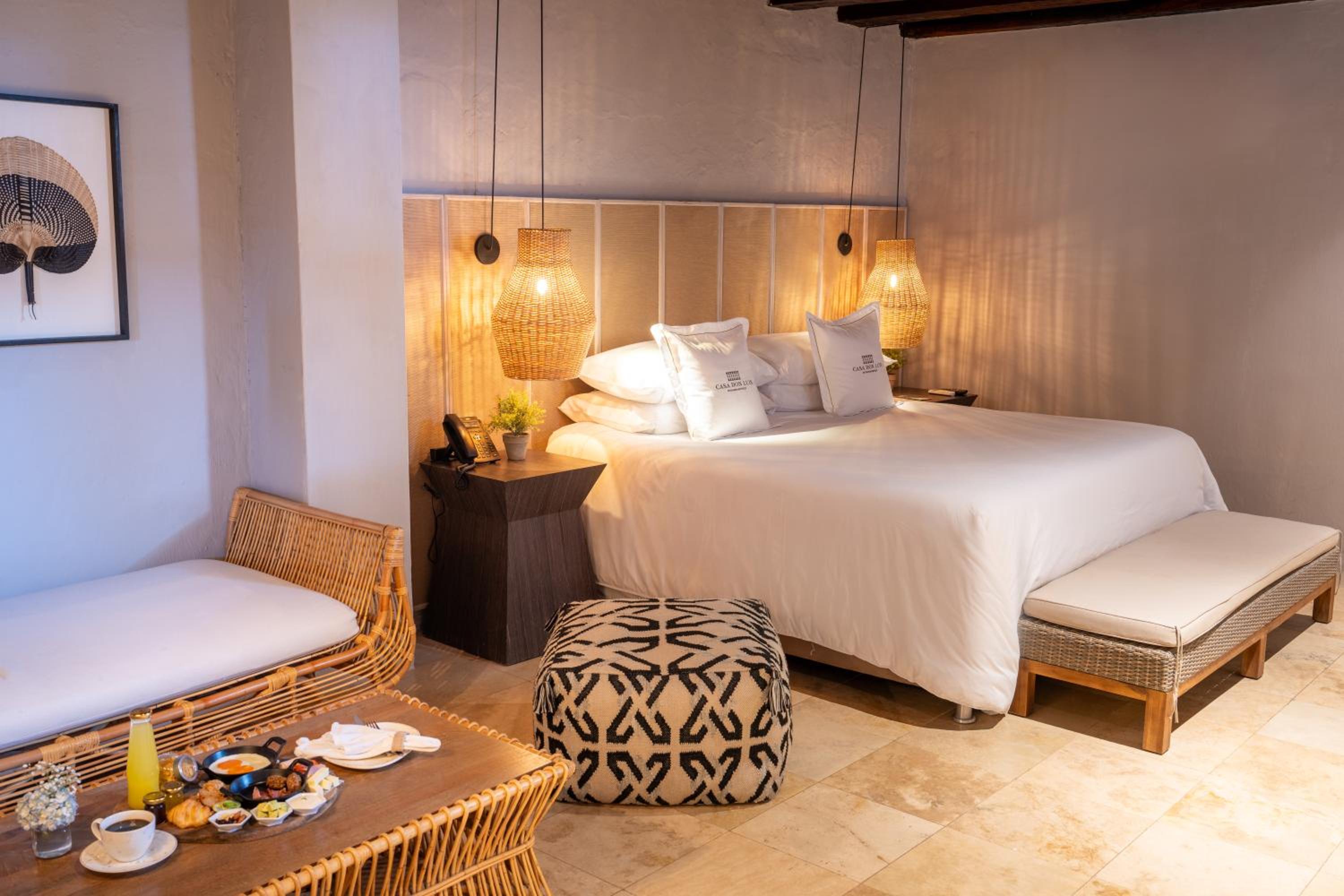 1 King Bed-Premium Room - Photo 5