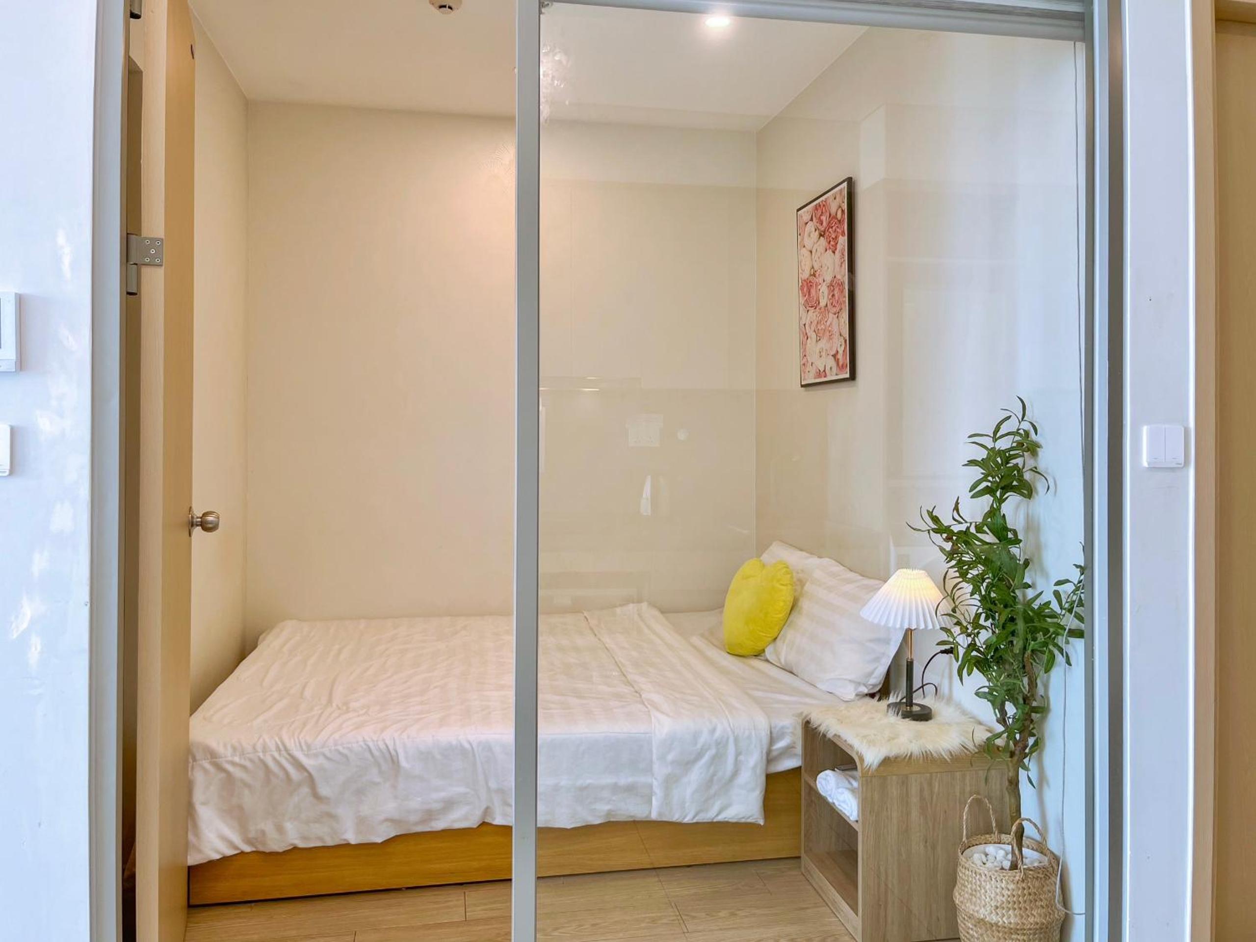 Two-Bedroom Apartment with View - Photo 20