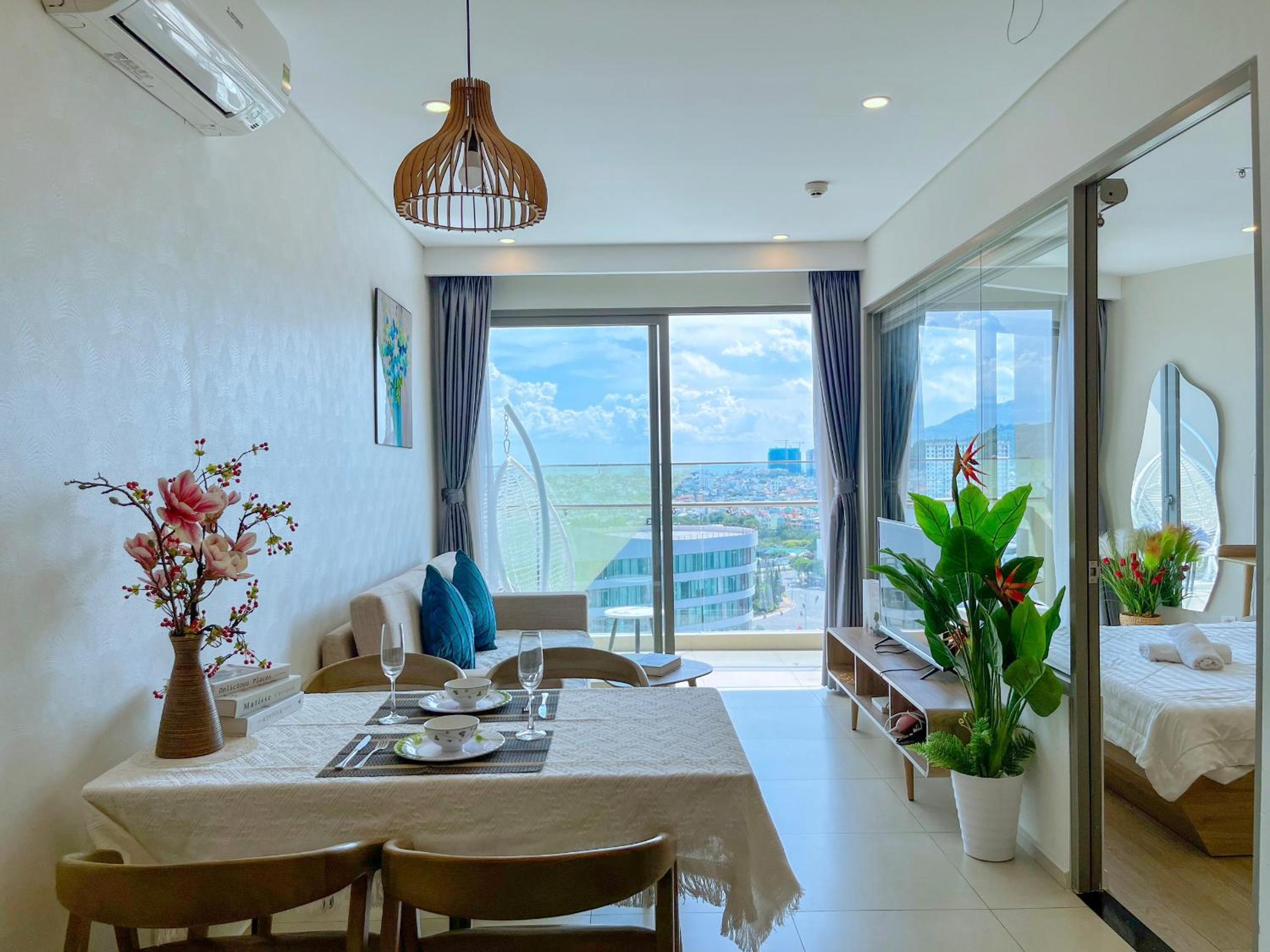Two-Bedroom Apartment with View - Photo 23