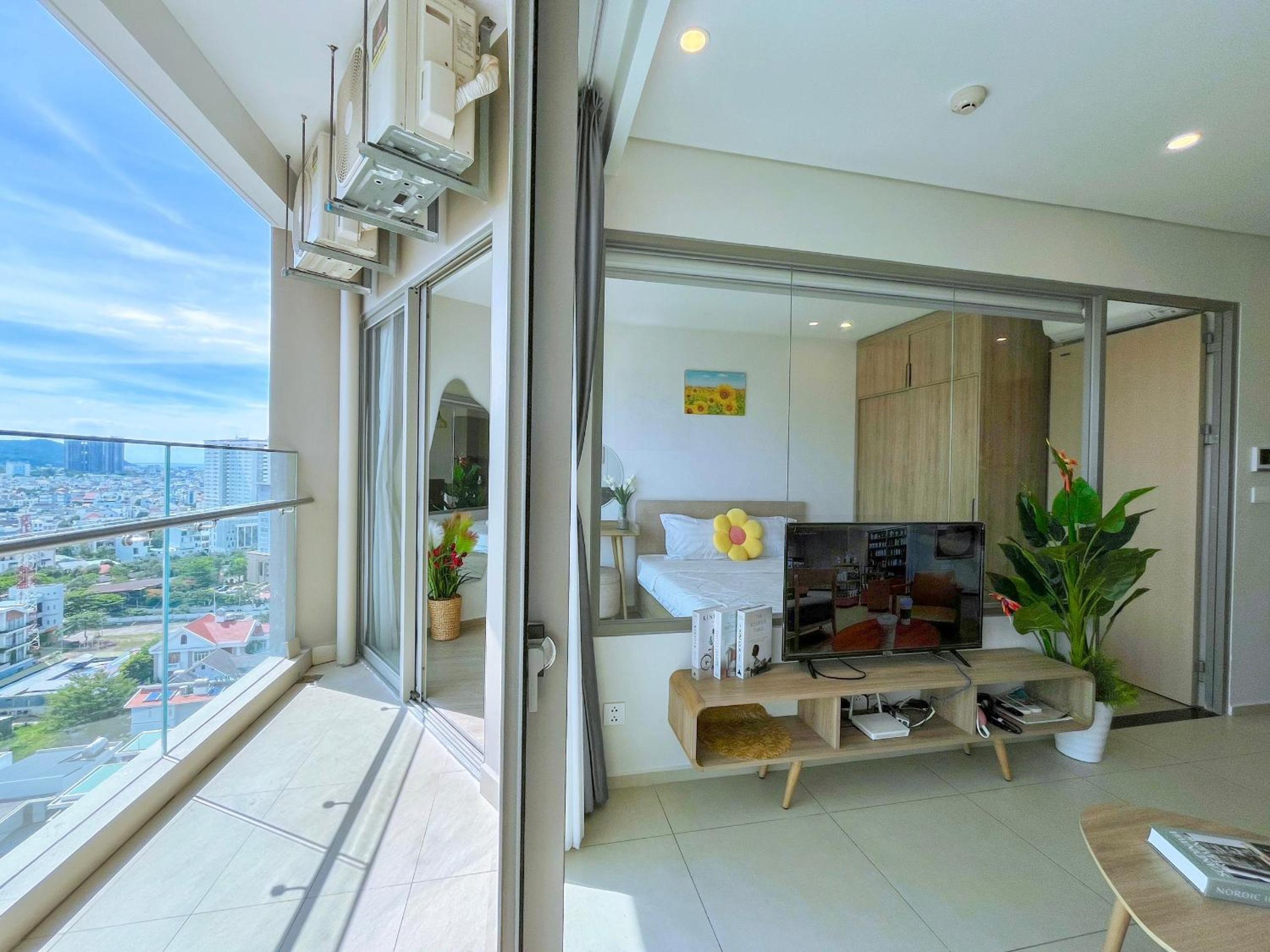 Two-Bedroom Apartment with View - Photo 16