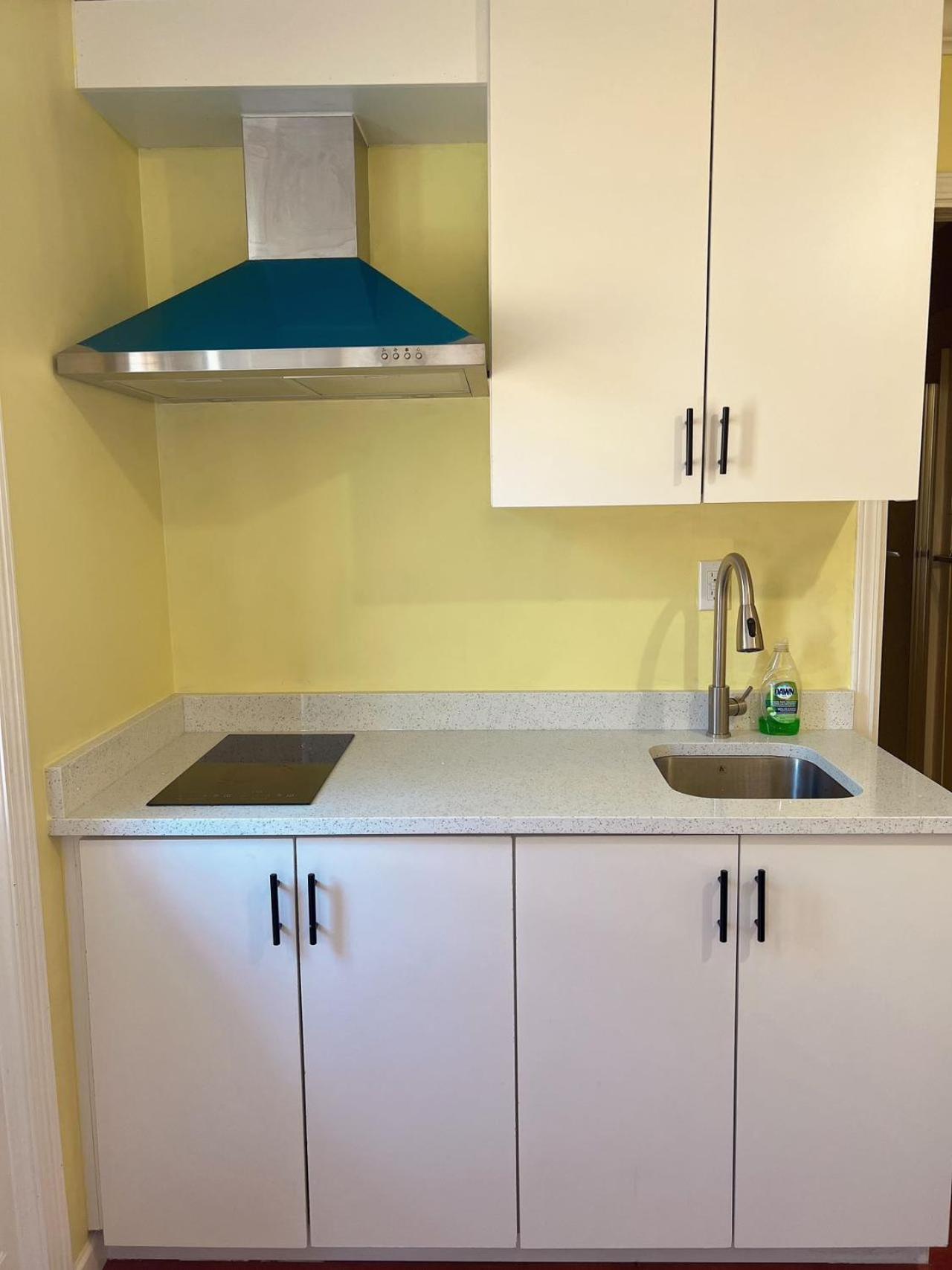 Single Room With Private Bathroom photo 2