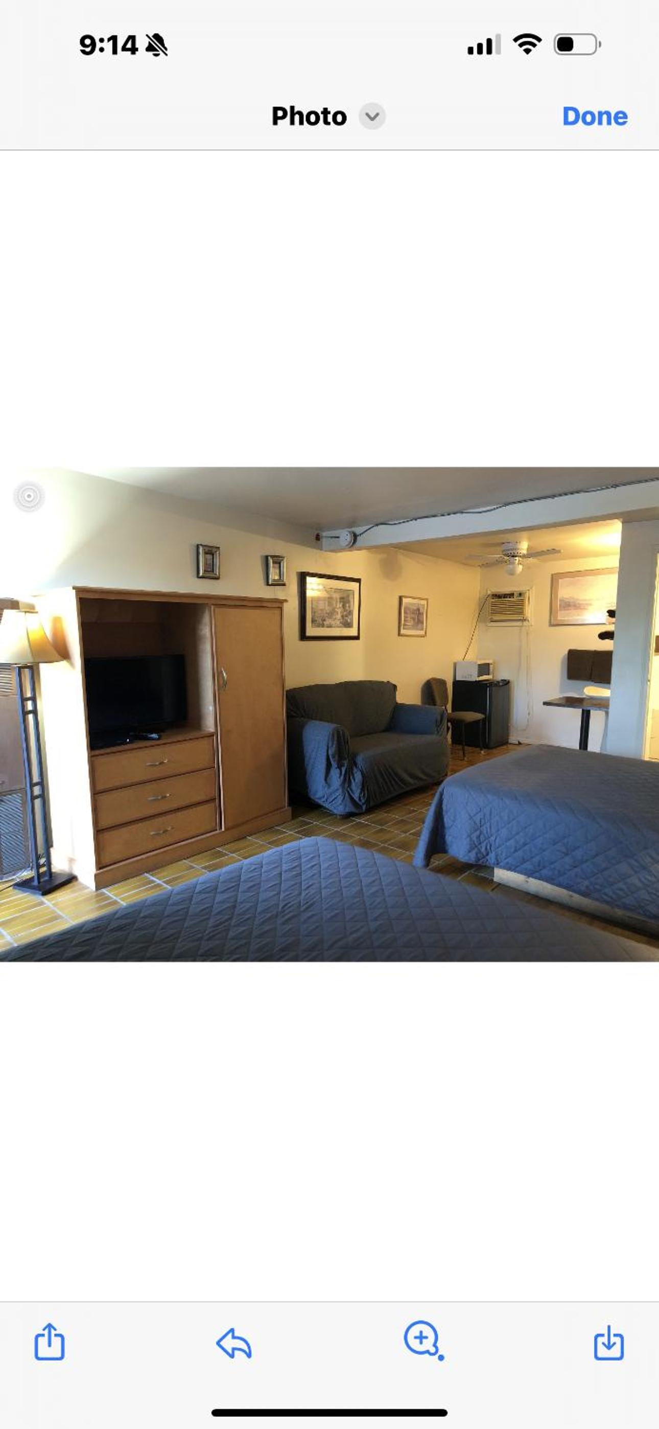 One-Bedroom House photo 1