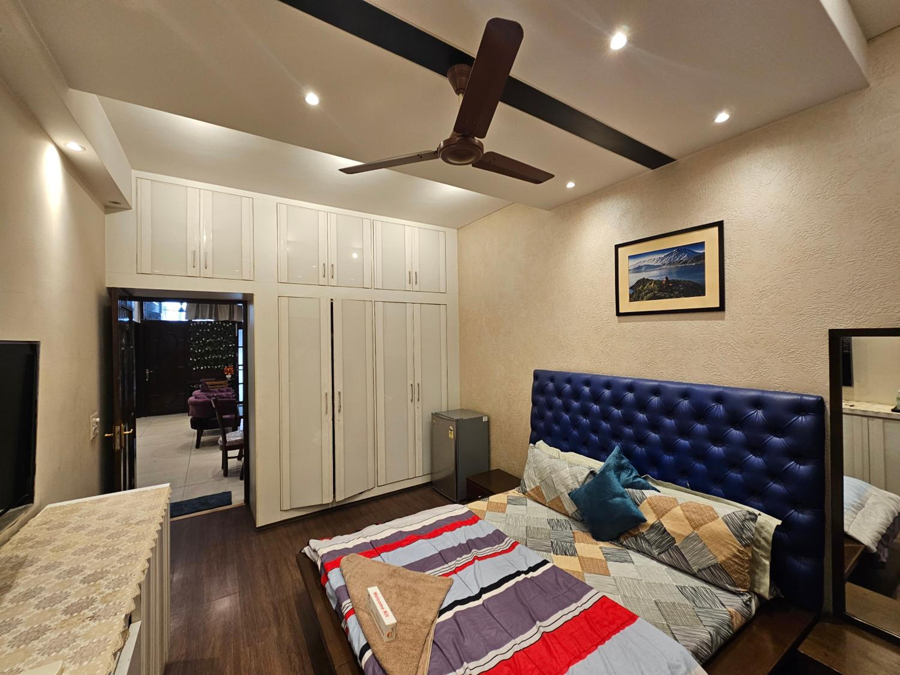 Deluxe Double Room with Balcony - Photo 1