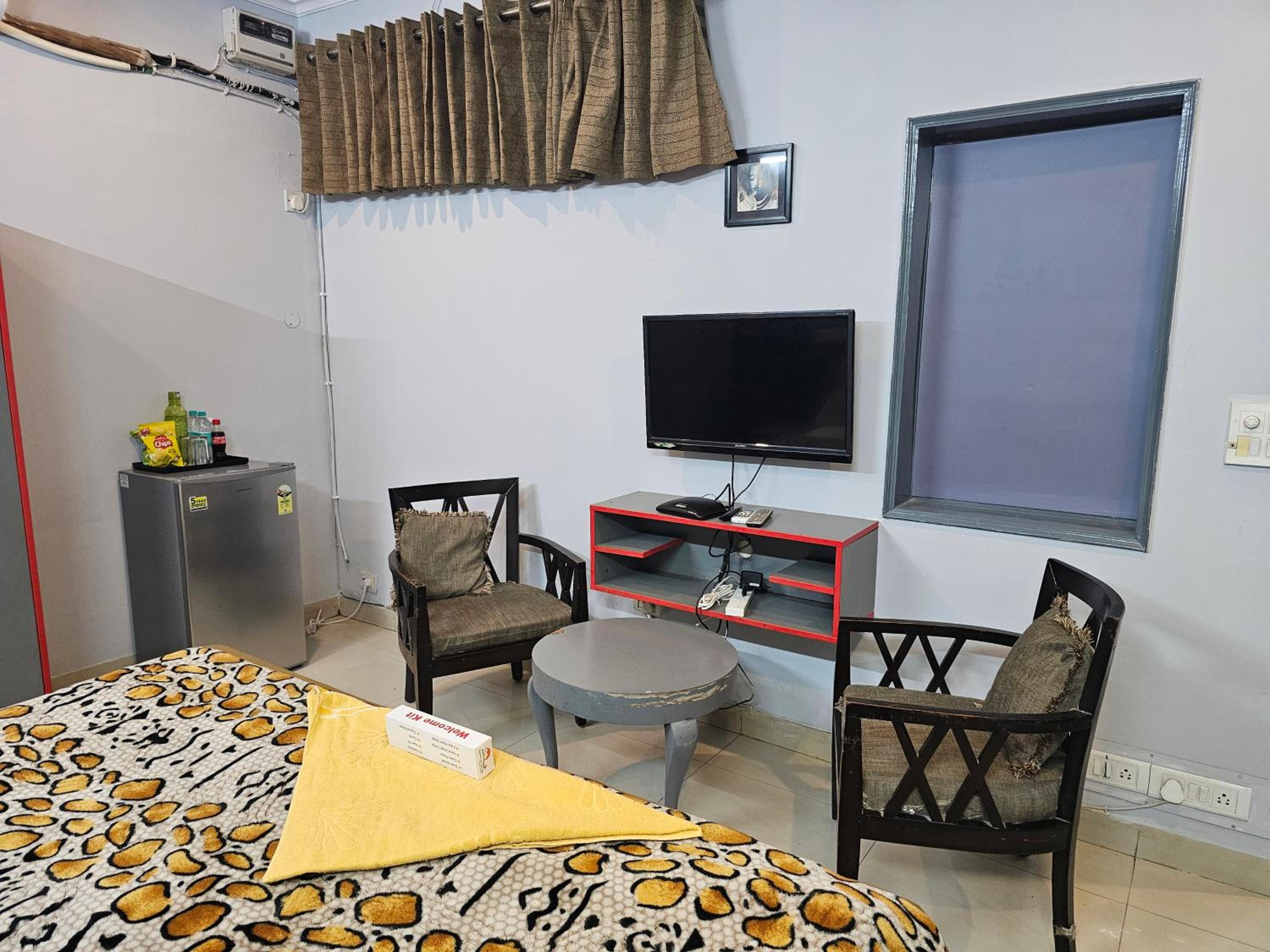 Deluxe King Room - Photo 20