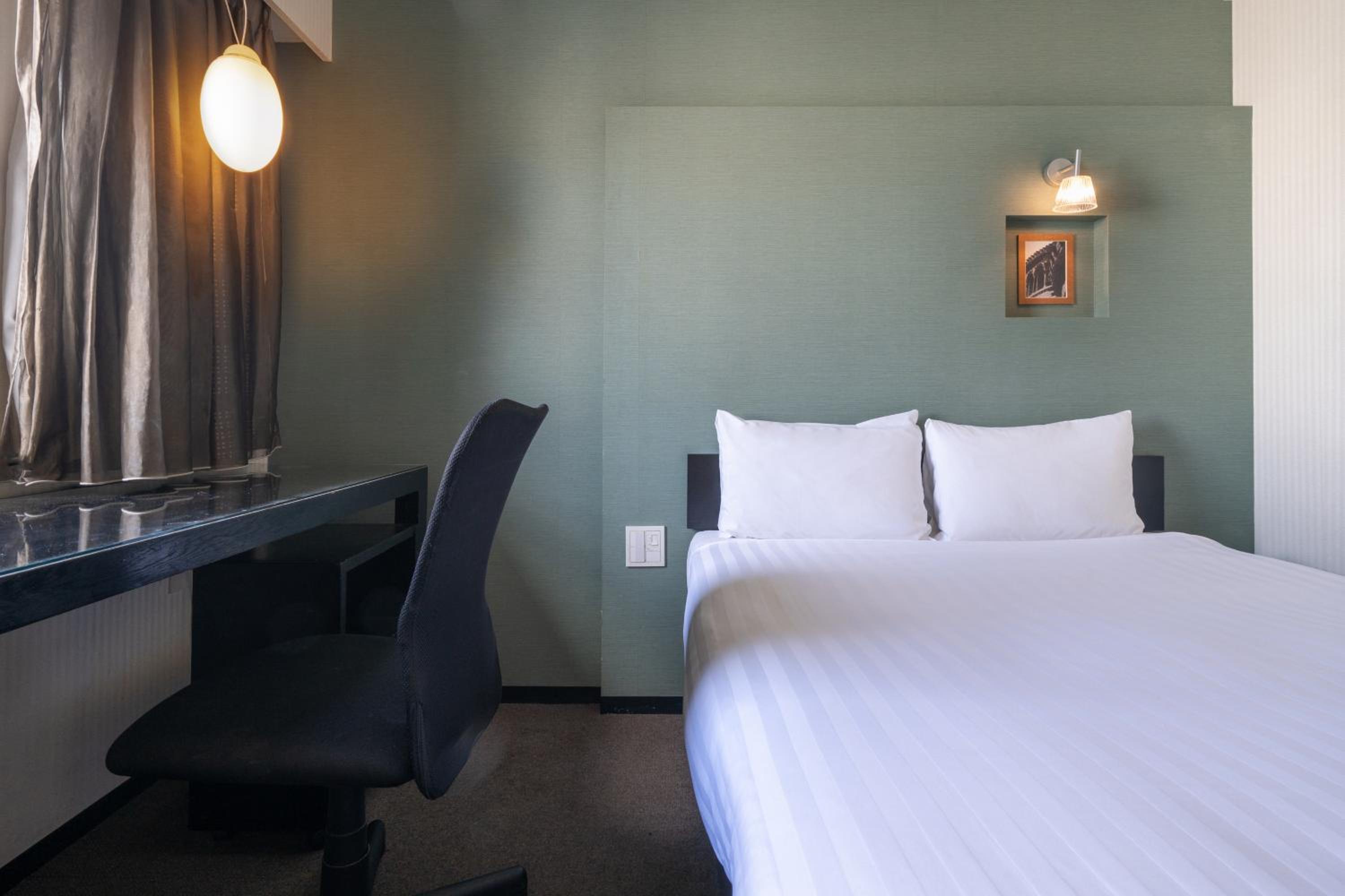 Standard Double Room - Non-Smoking	 - Photo 13
