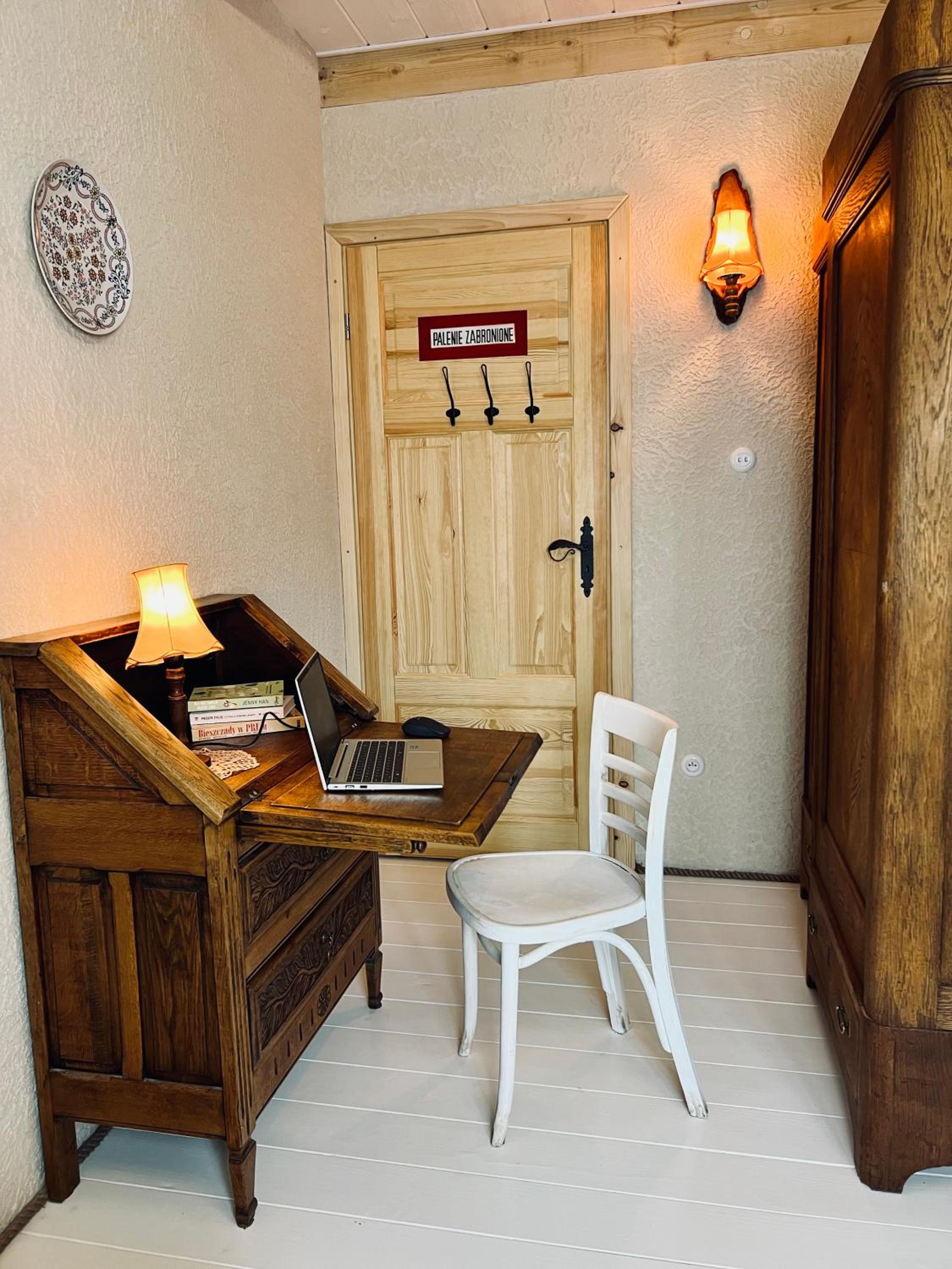 Triple Room with Private Bathroom photo 3