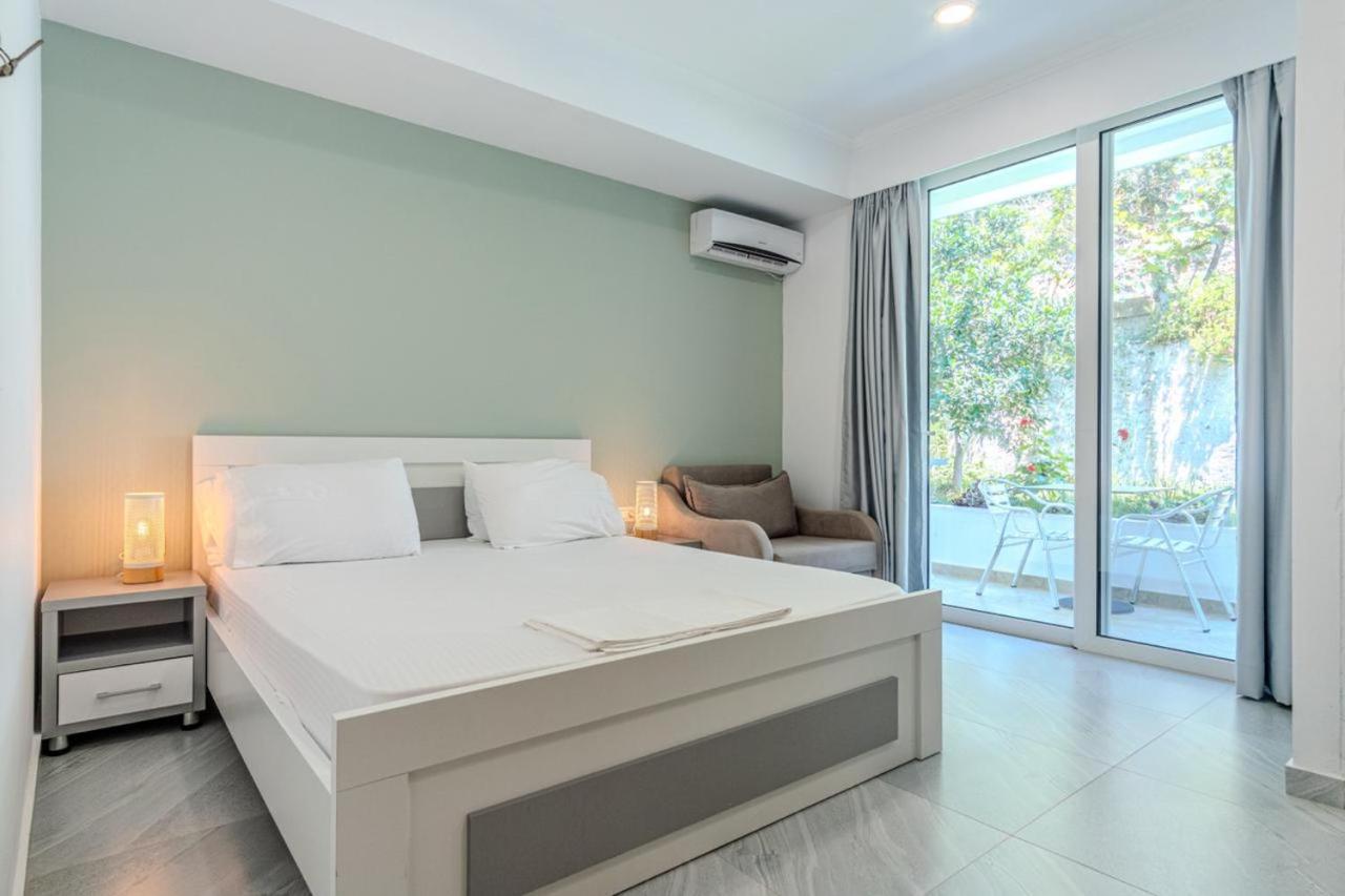 Double Room with Patio