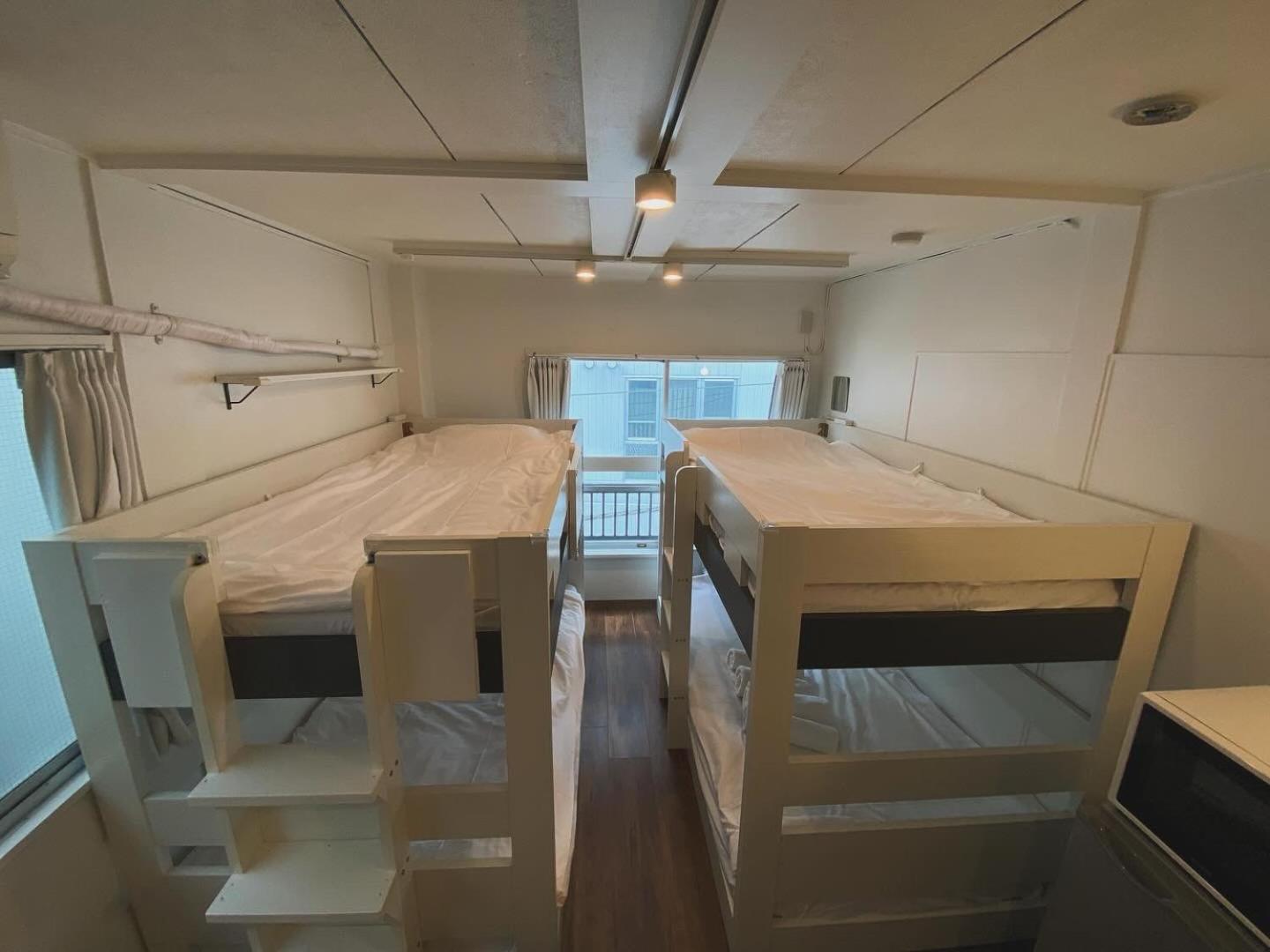 Economy Quadruple Room with Shared Bathroom photo 1