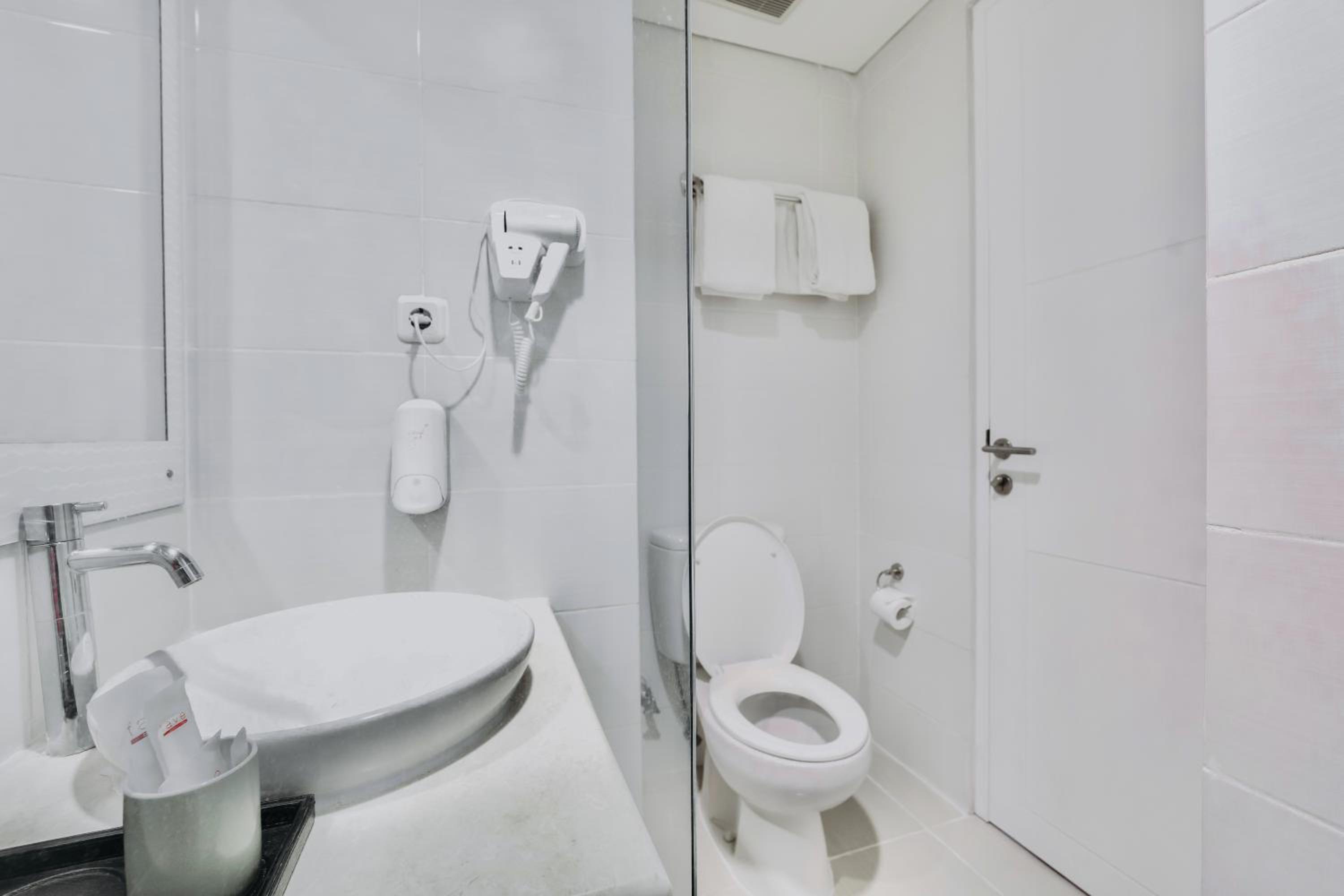 Deluxe Double or Twin Room photo 2