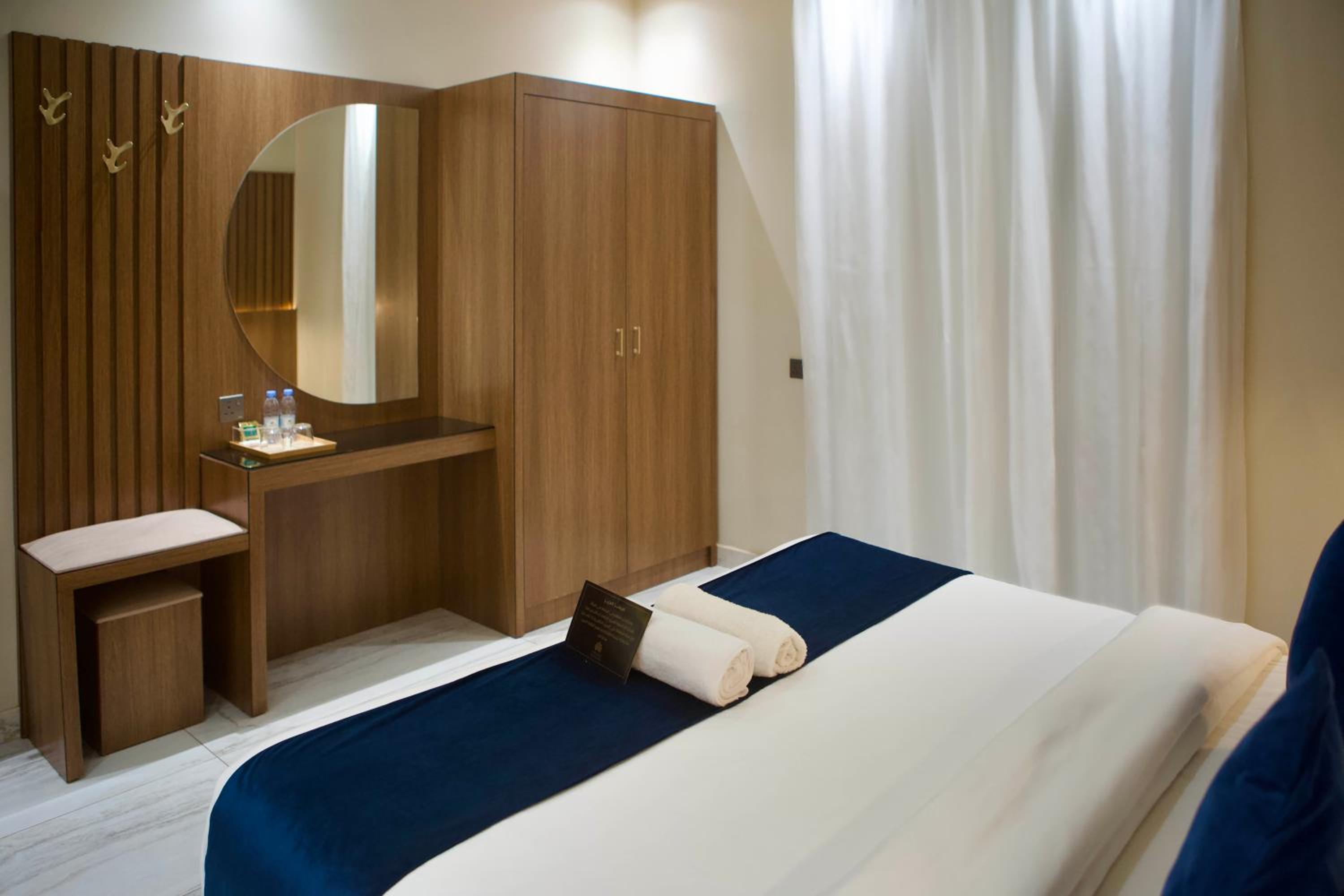 Deluxe Queen Room
