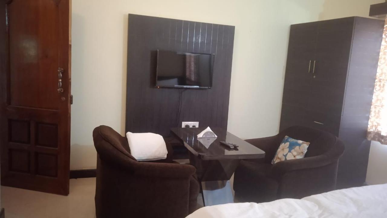 Standard Double Room with Fan photo 1