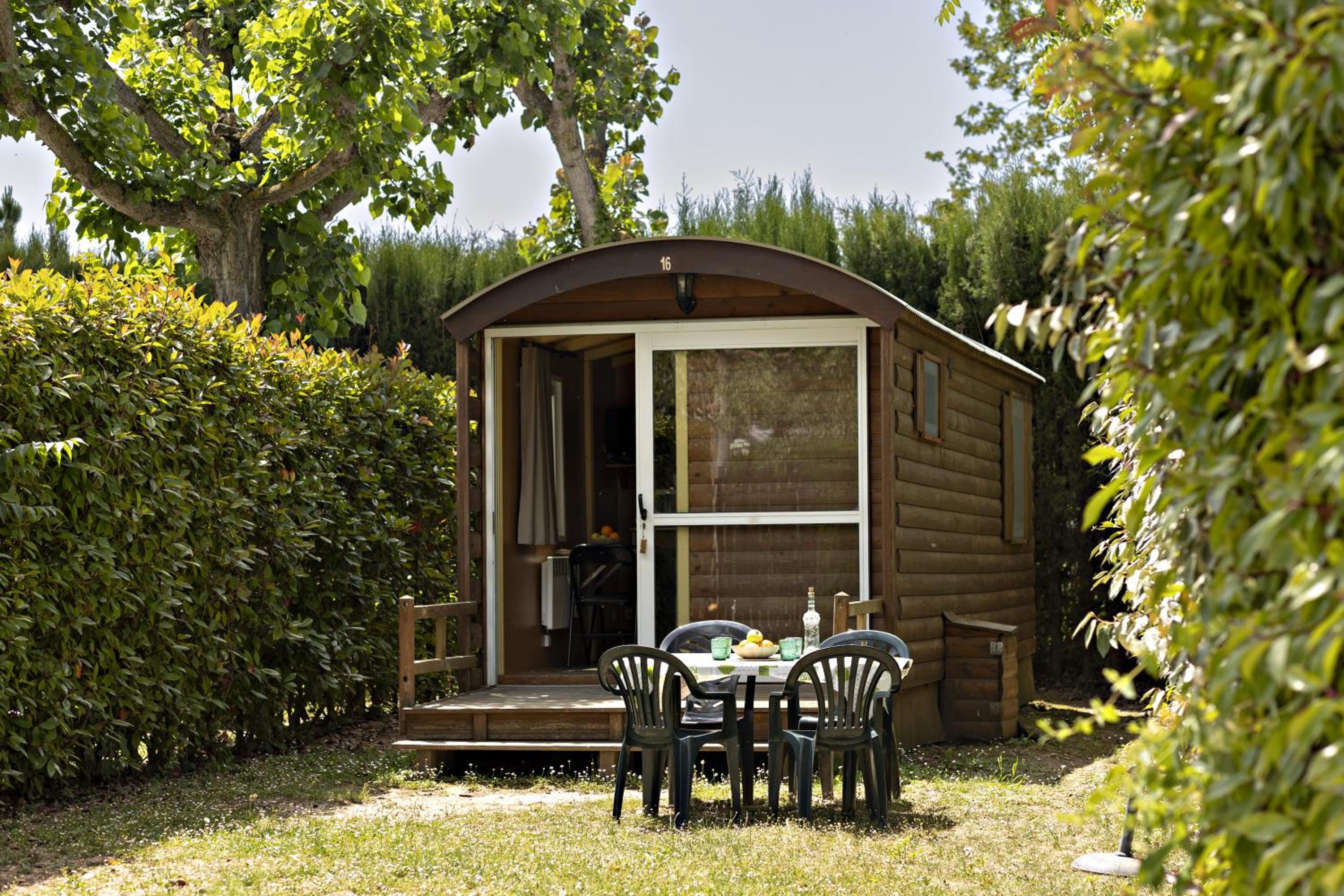 Bungalow with Garden (2 adults + 2 children) photo 2