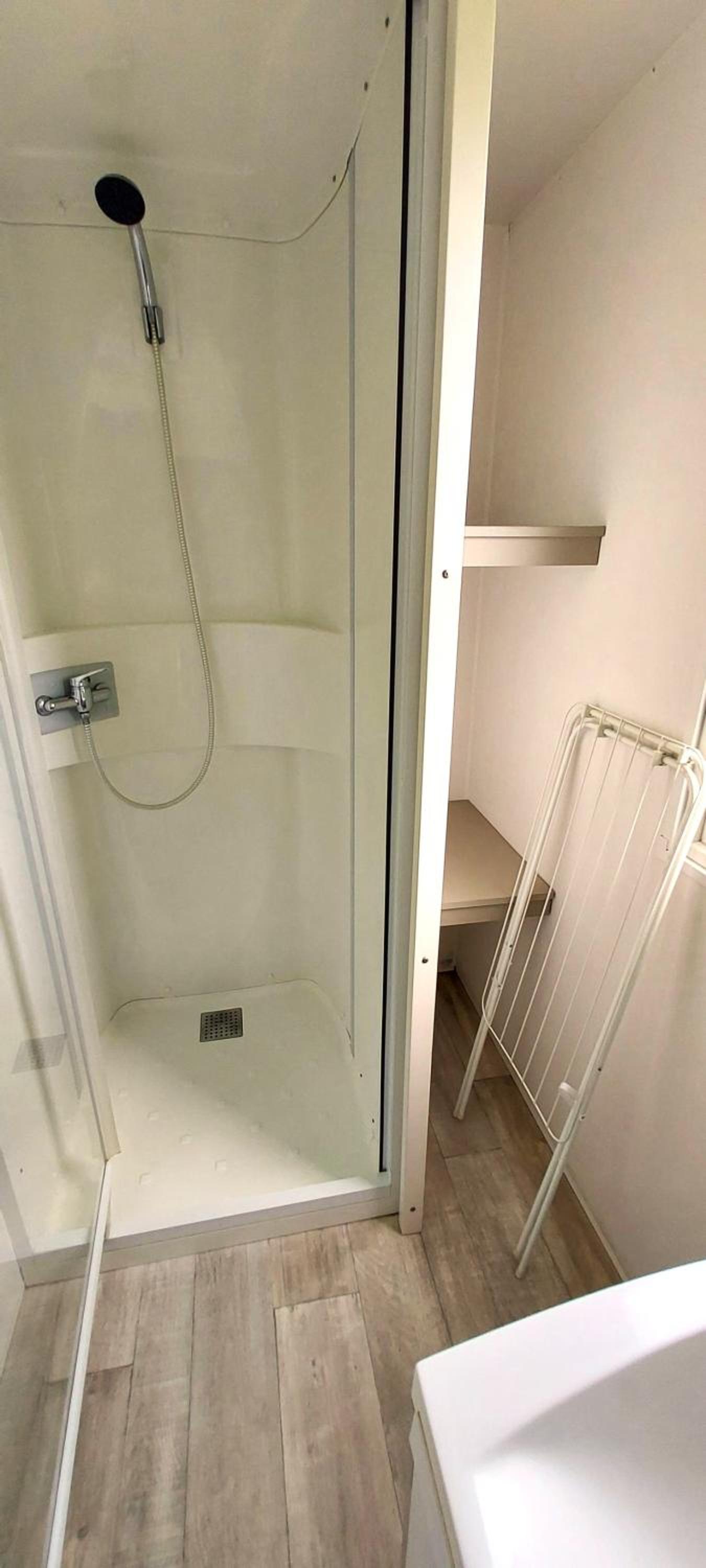 Bungalow - Photo 2