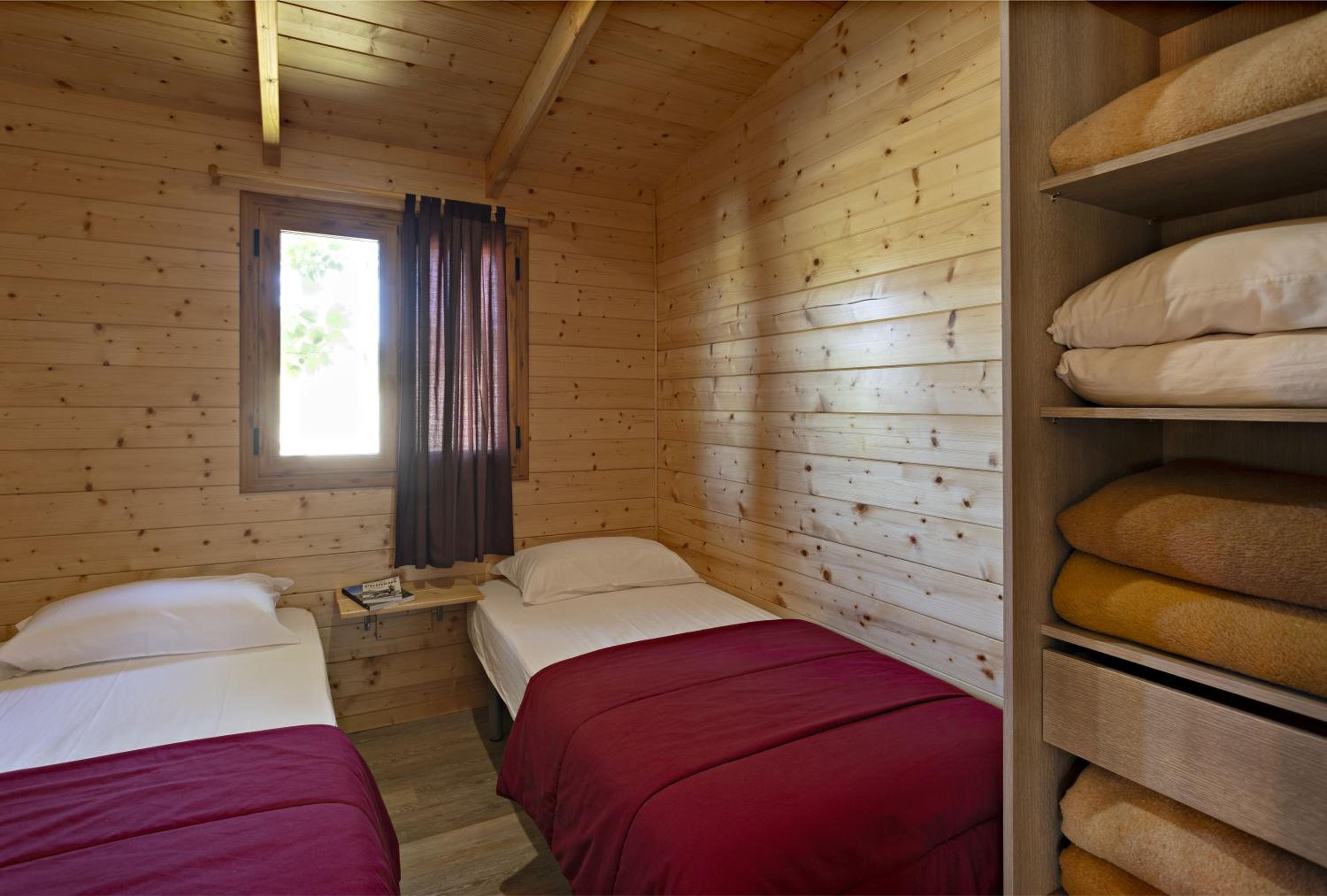 Two-Bedroom Bungalow photo 2
