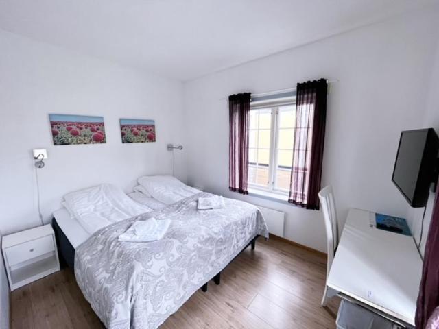Double Room - Photo 7