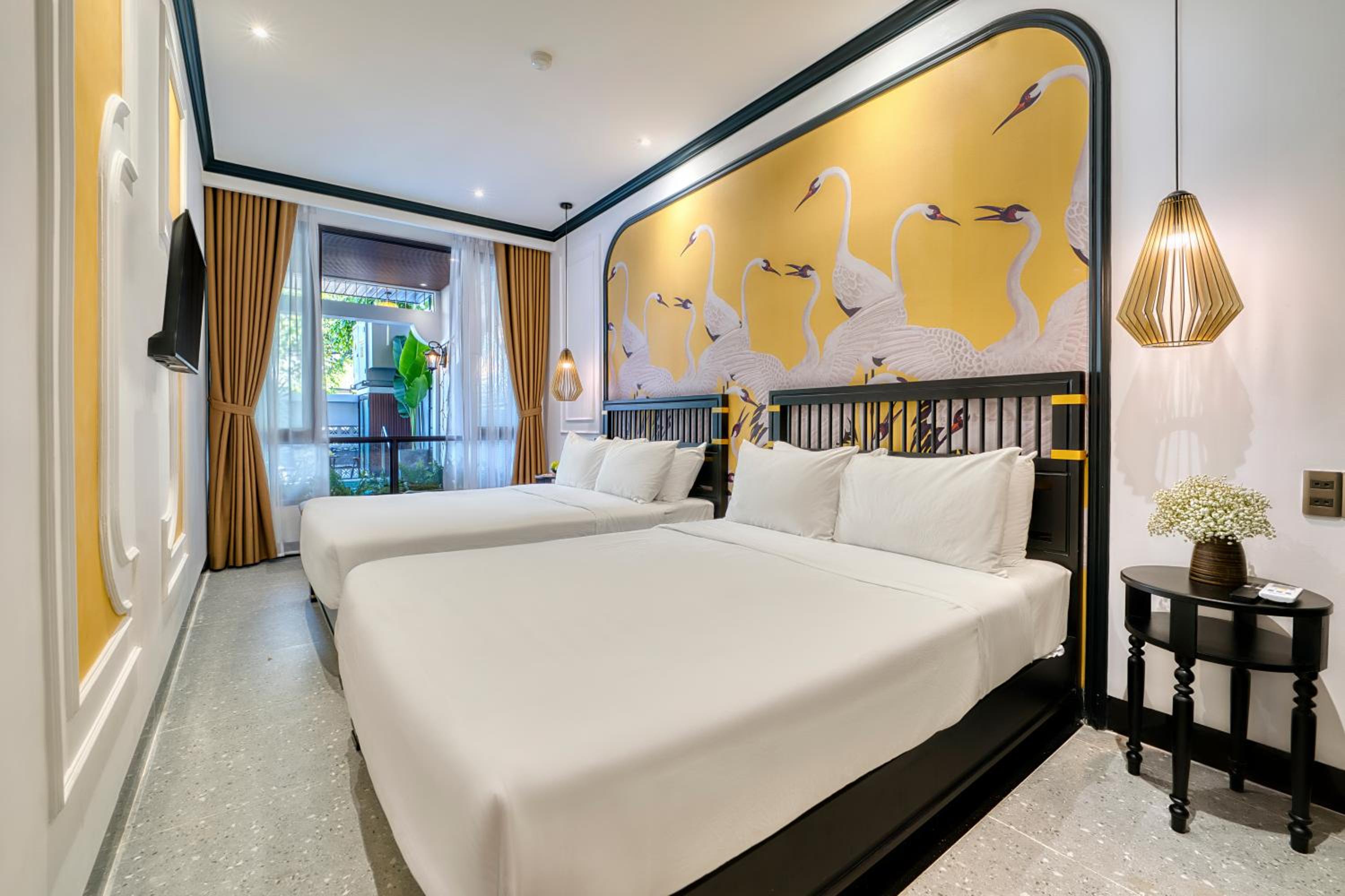Deluxe Family Room