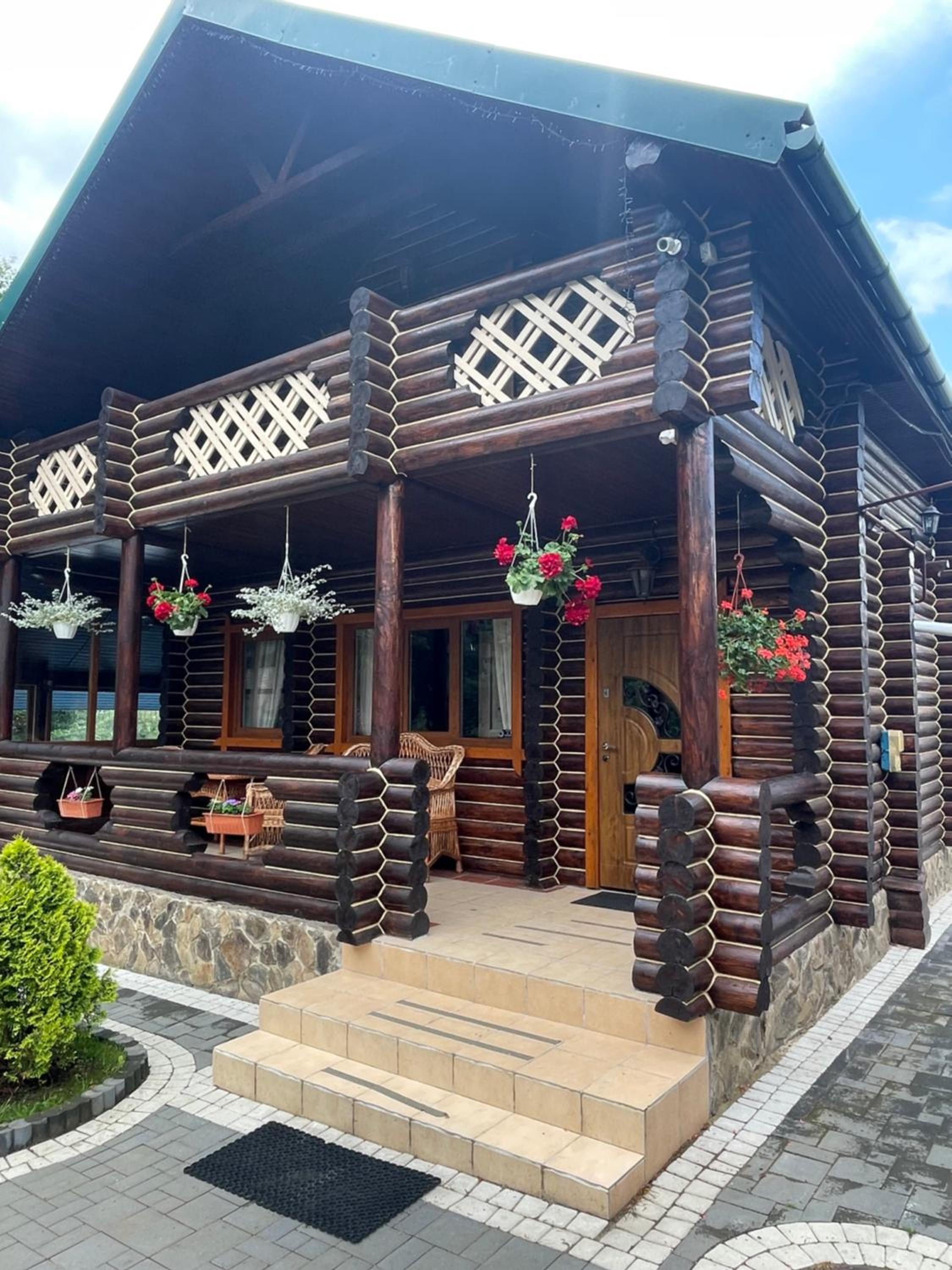 Three-Bedroom Chalet photo 2