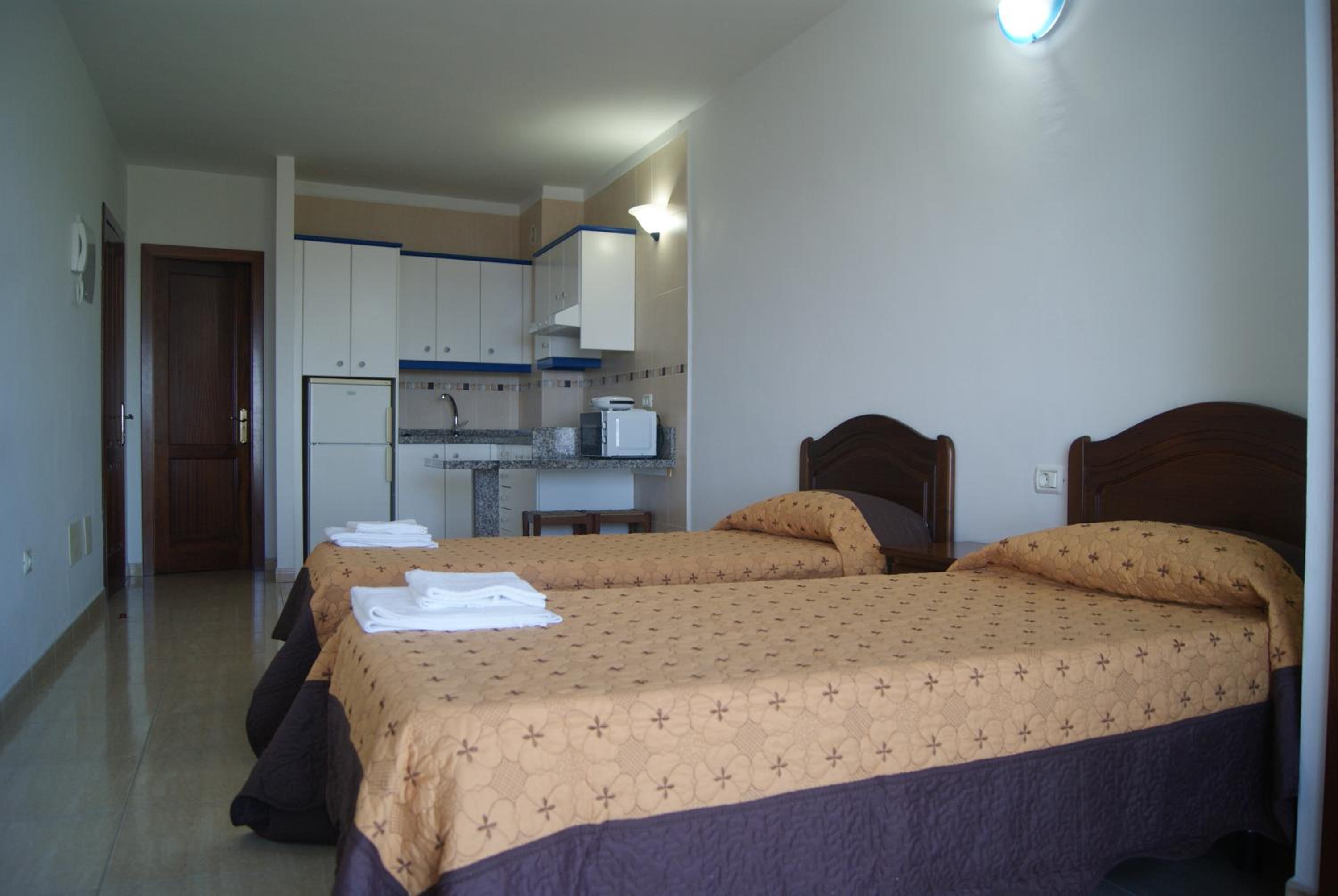 Studio - No Balcony and Sea Views - No.1