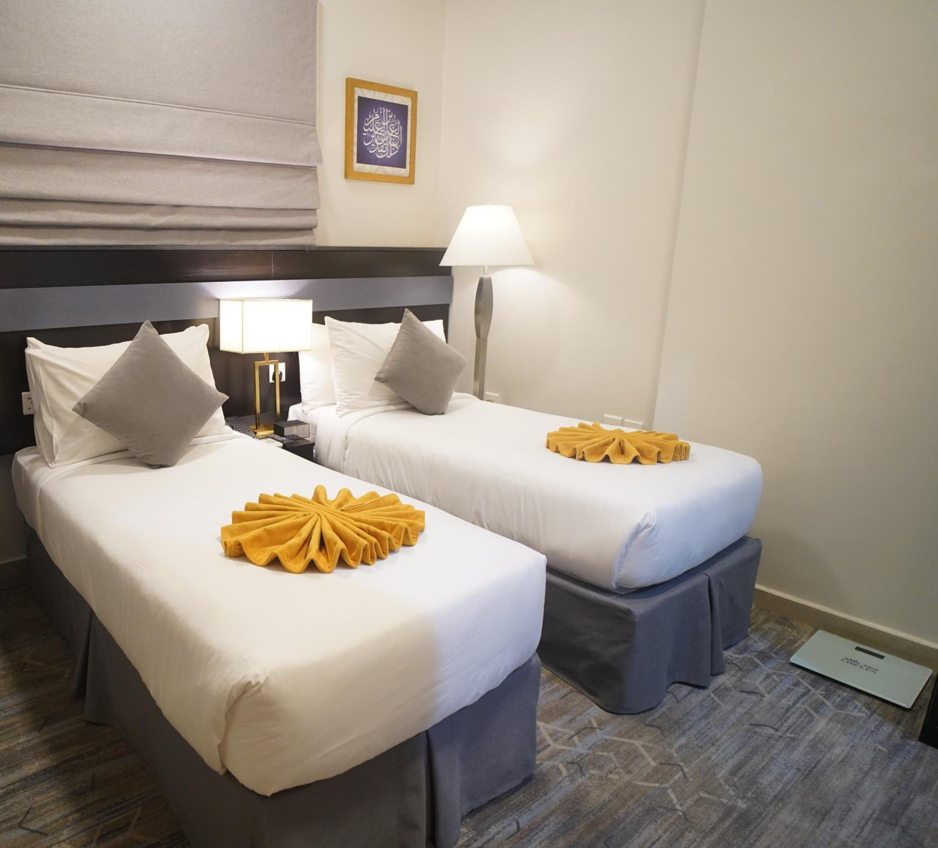 Standard Double or Twin Room - Photo 5