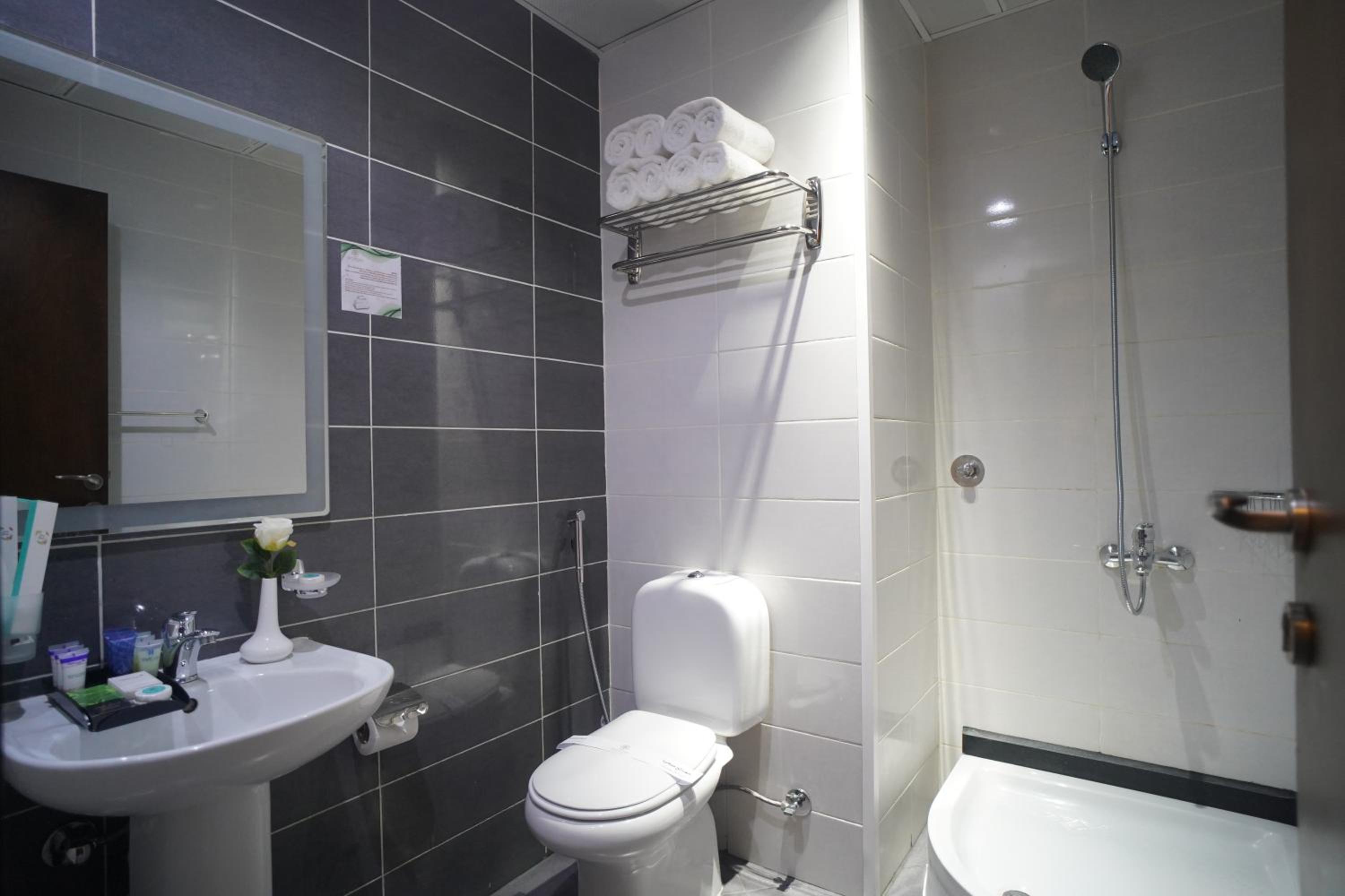 Standard Triple Room - Photo 2