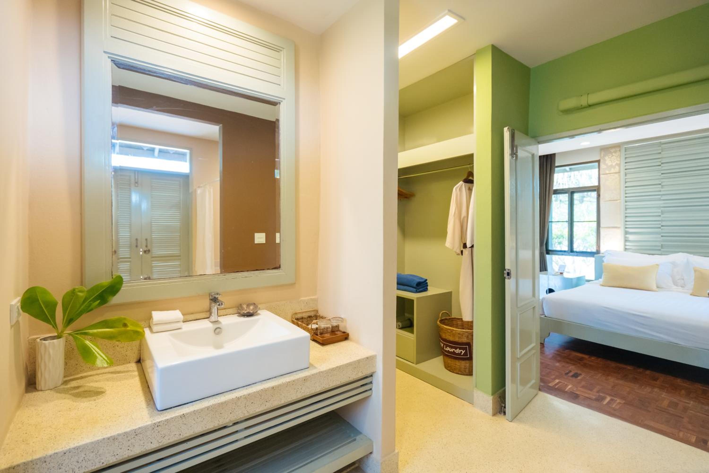 Sirarun Garden Suite Villa photo 3