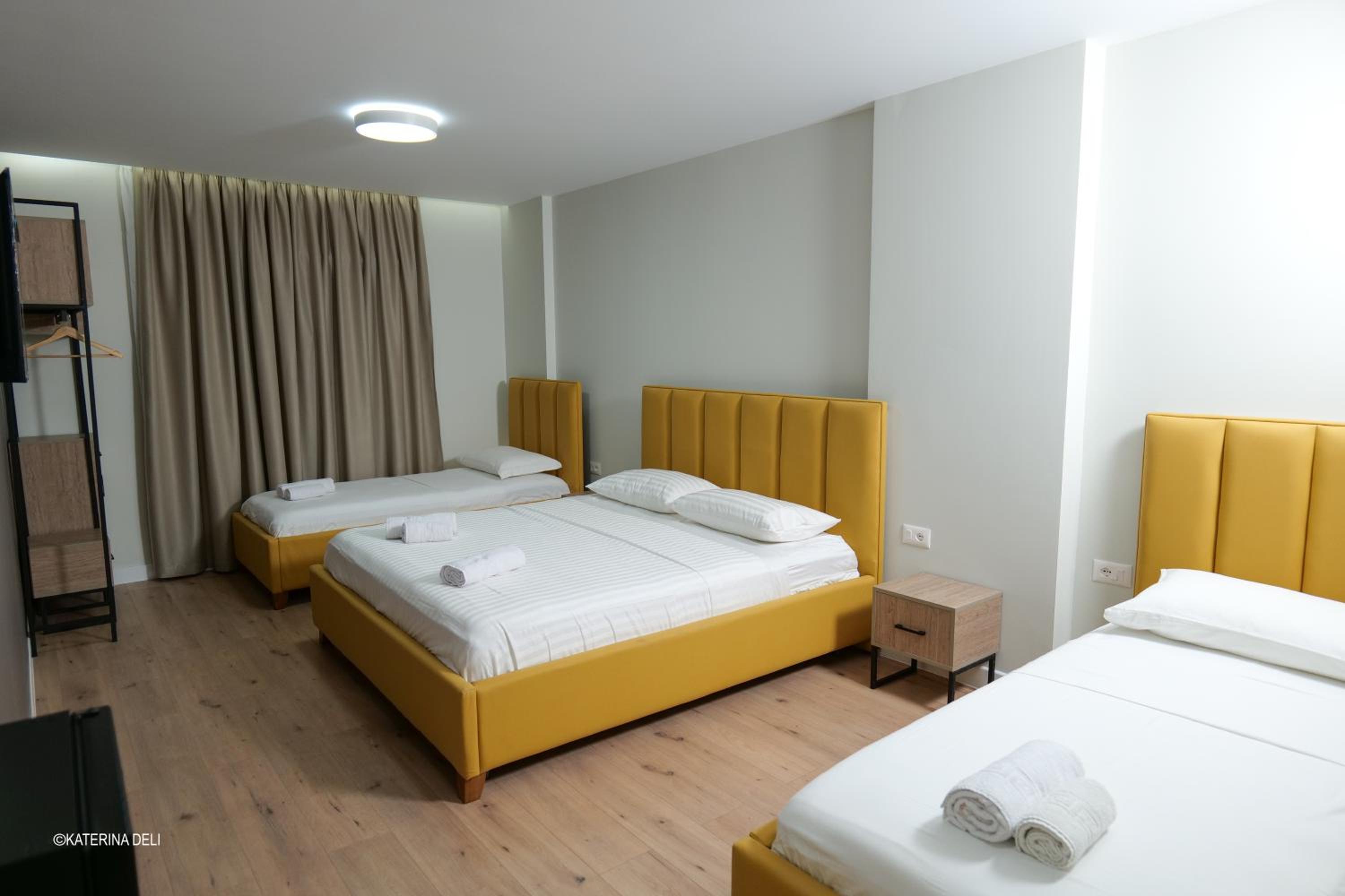 Deluxe Family Room