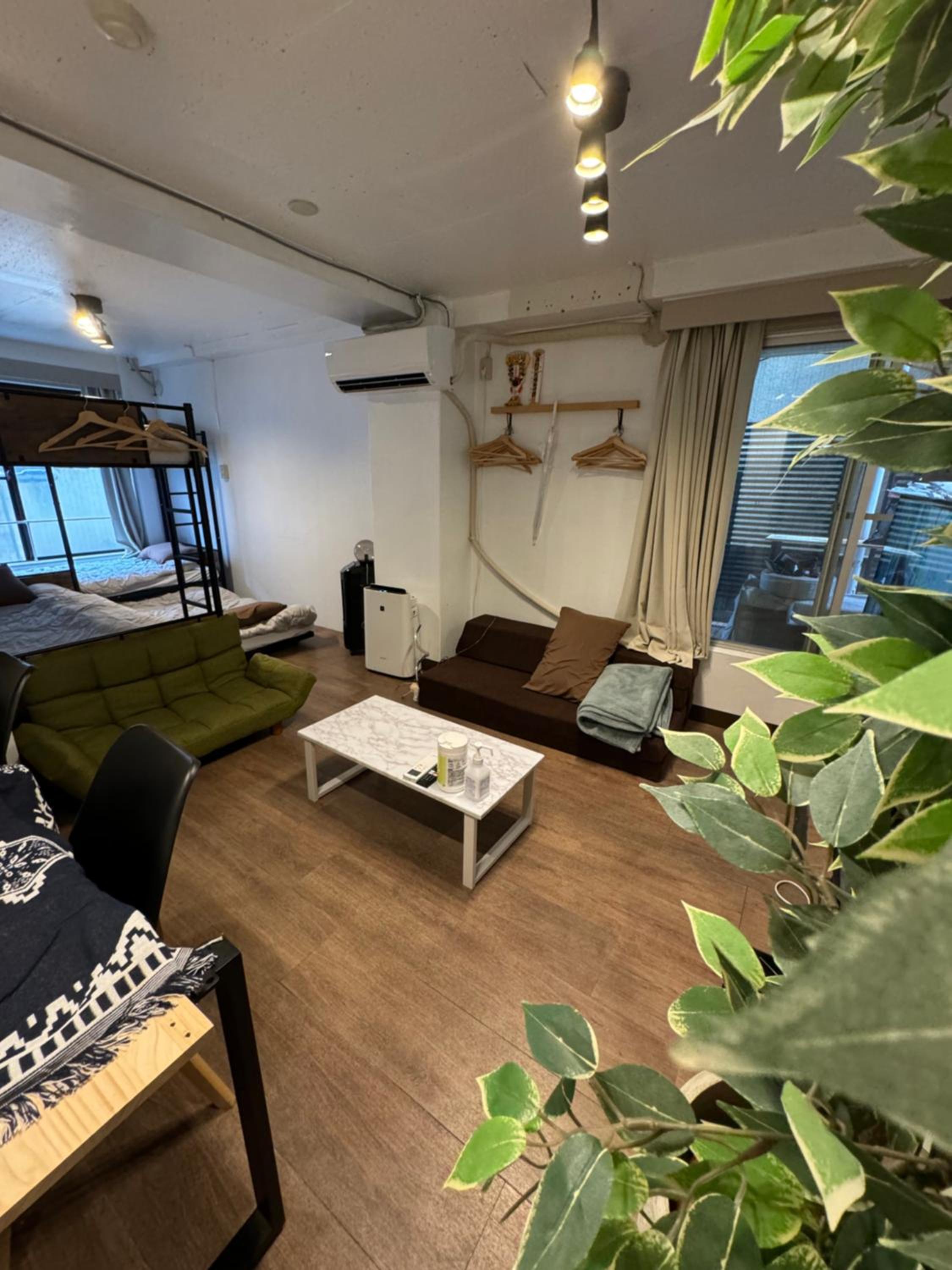 One-Bedroom Apartment photo 1