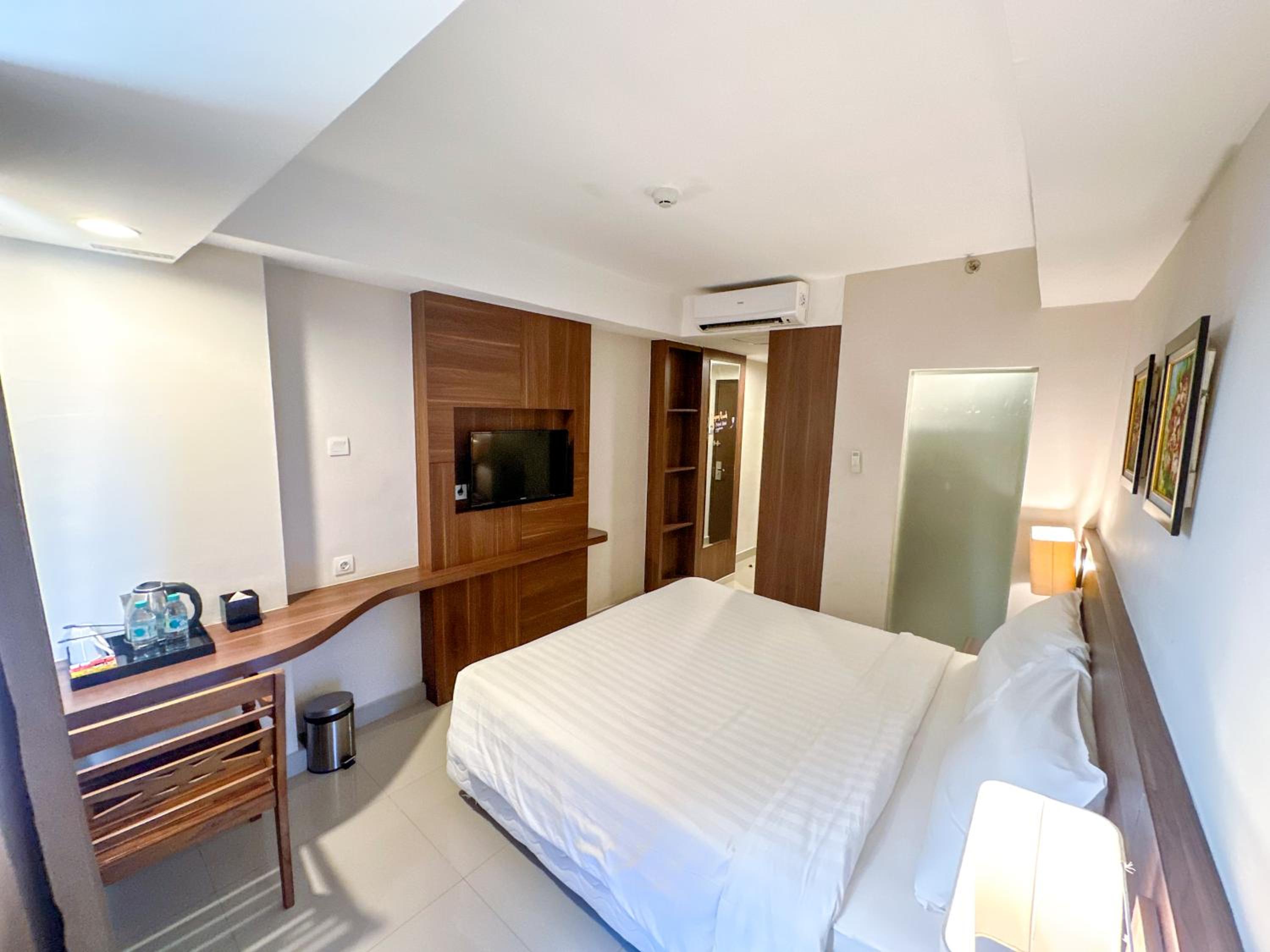 Superior King Room - Photo 1
