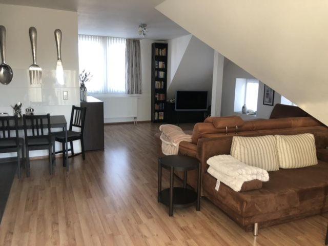 One-Bedroom Apartment with Balcony photo 1