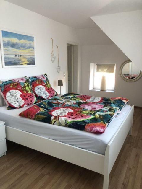 One-Bedroom Apartment with Balcony photo 3