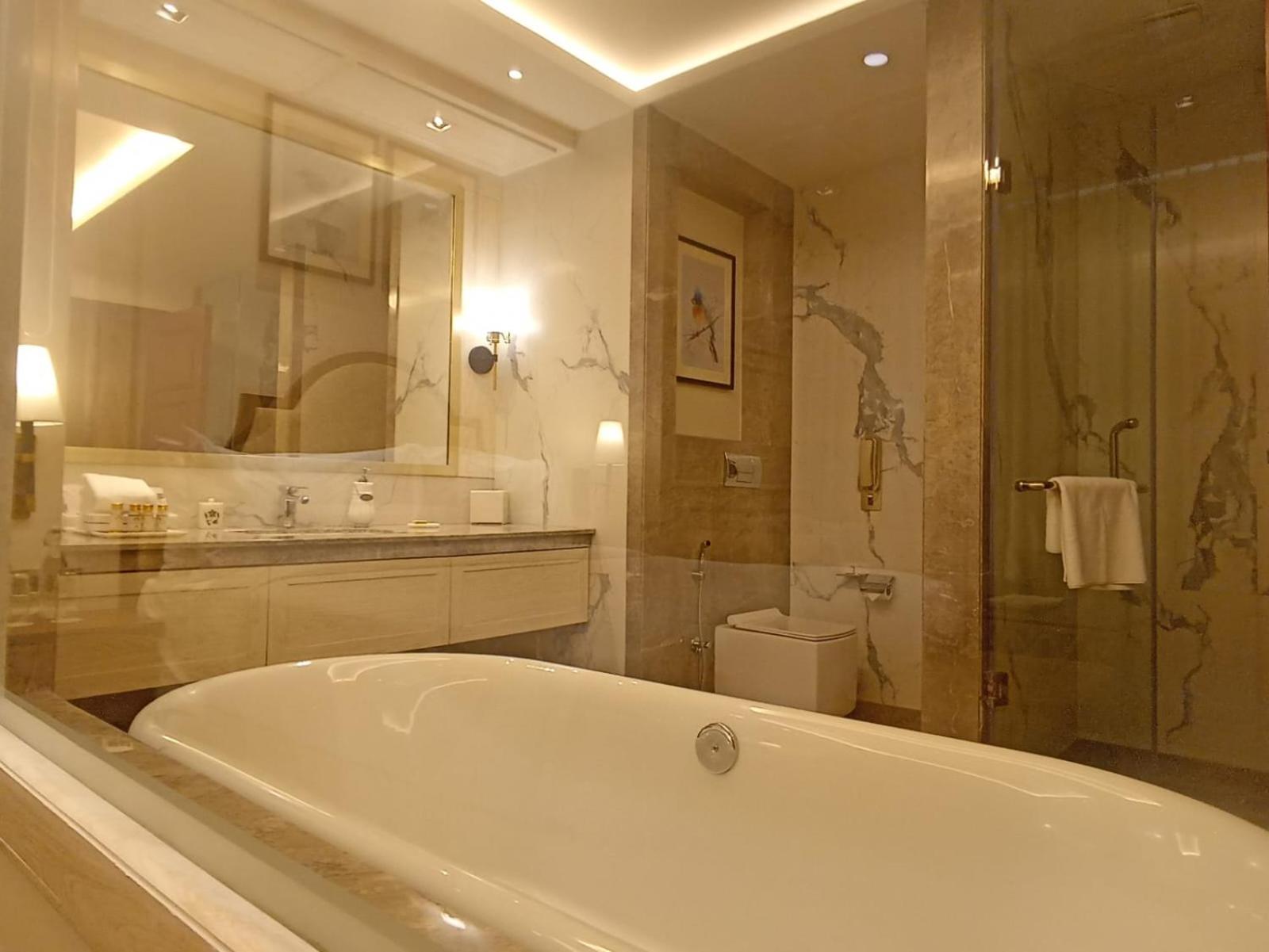 King Suite photo 2