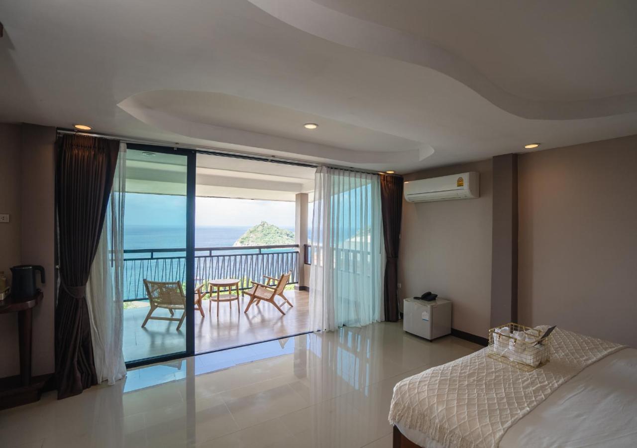 Treasure Hillside FAMILY Suite Sea View