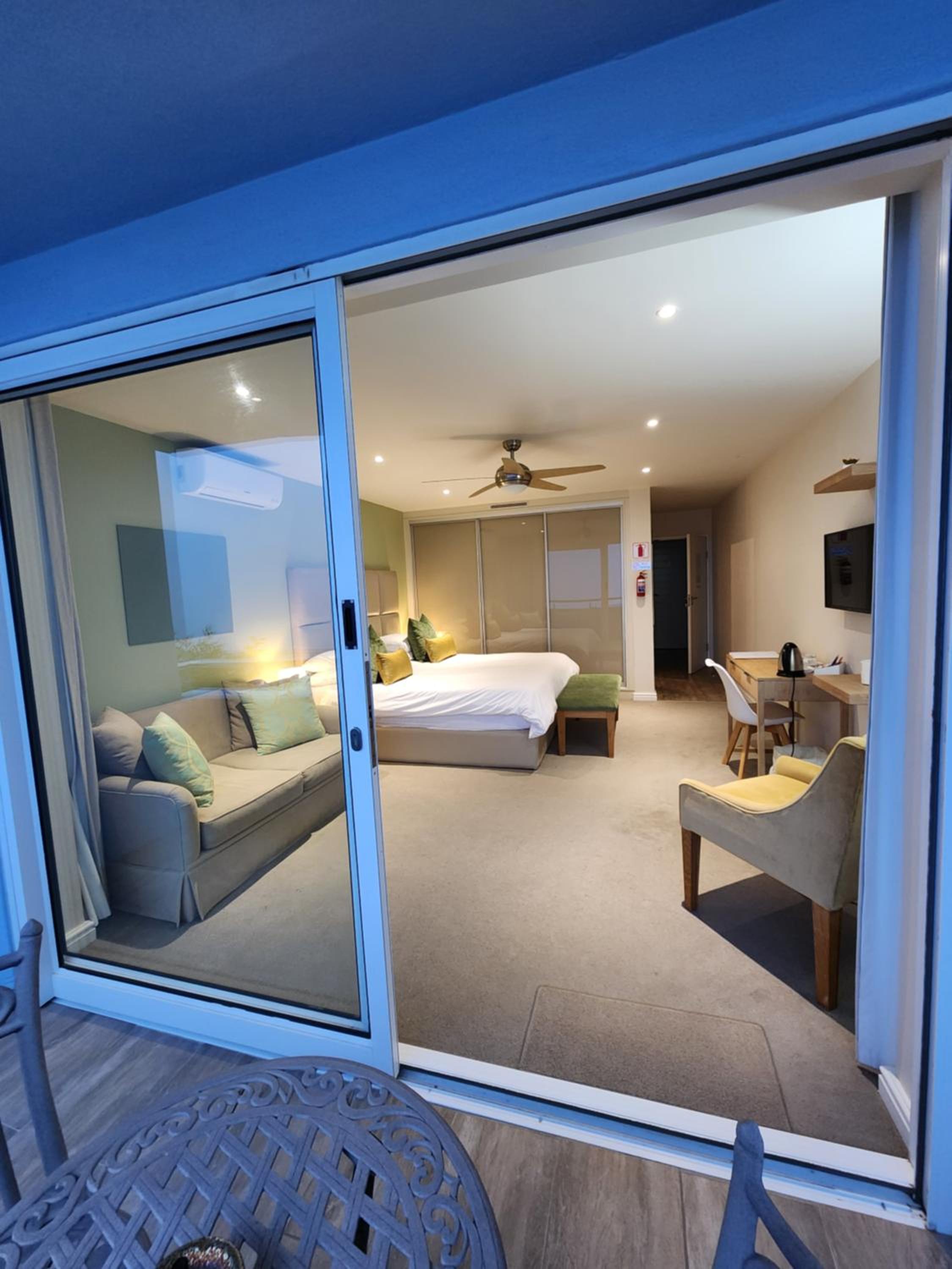 Standard Queen Room photo 1
