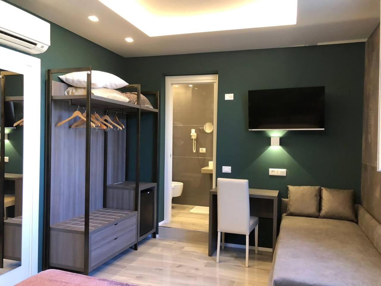 Triple Room photo 2