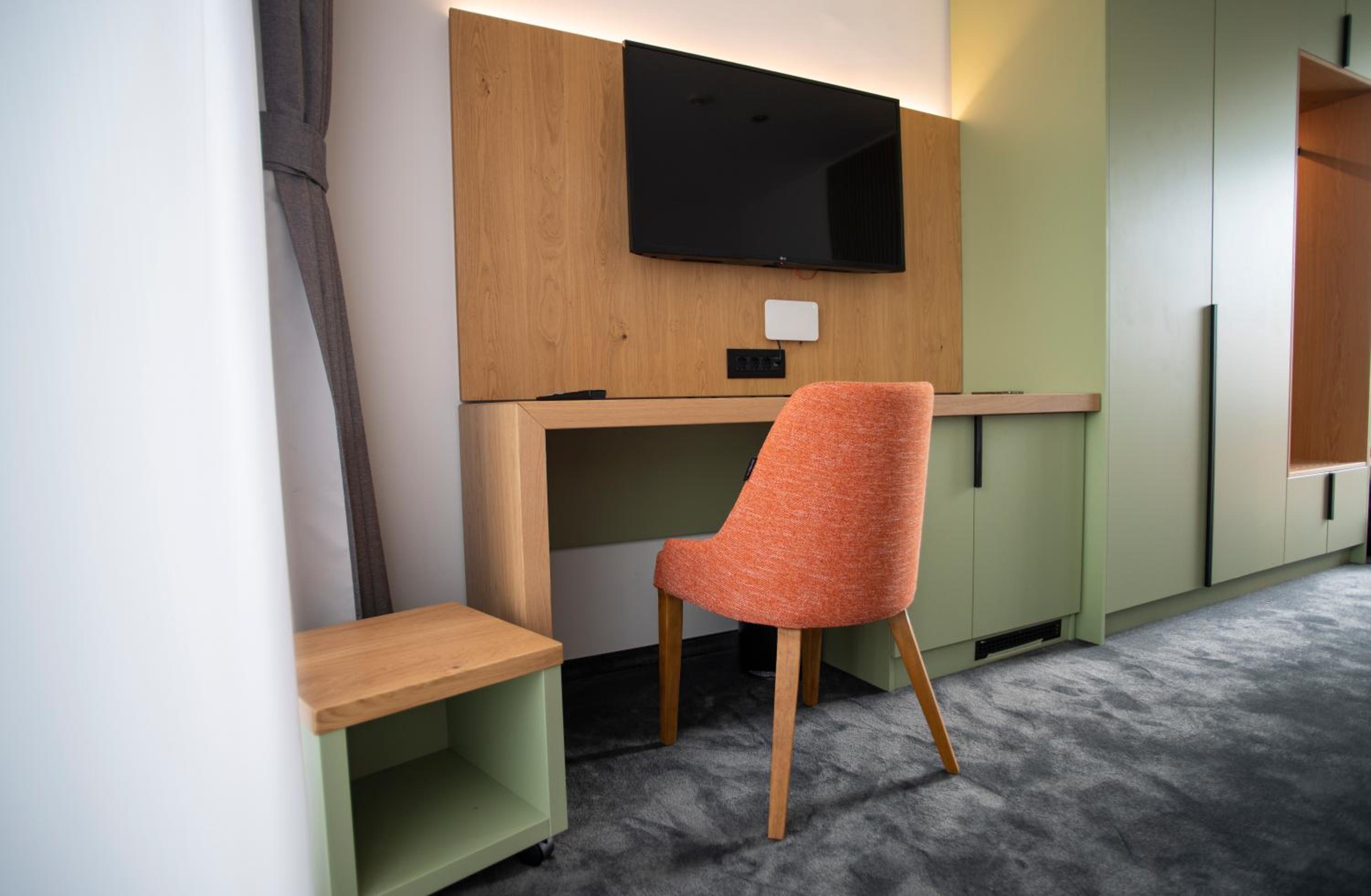 Double or Twin Room with Balcony photo 3
