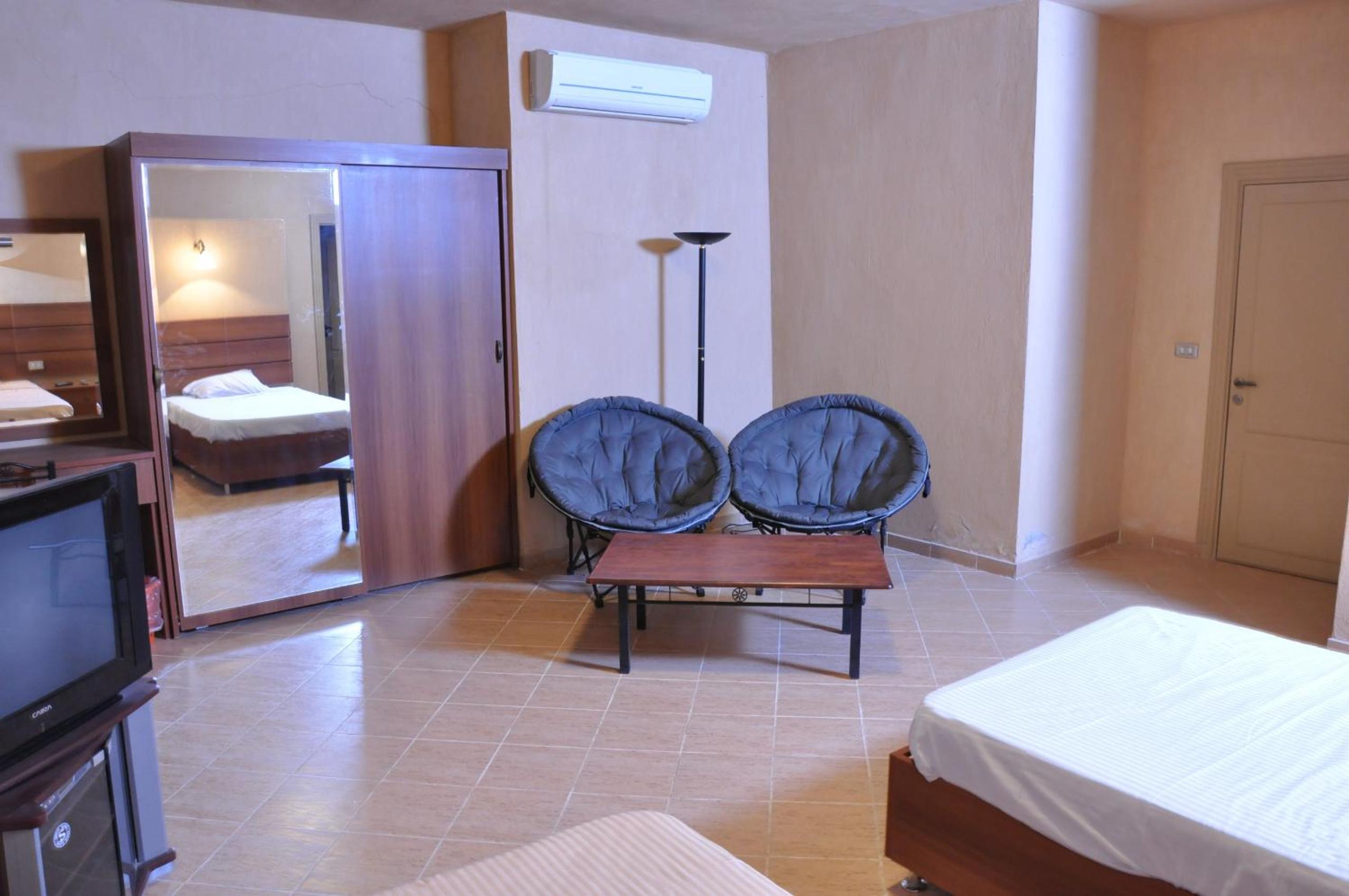 Deluxe Double Or Twin Room photo 3