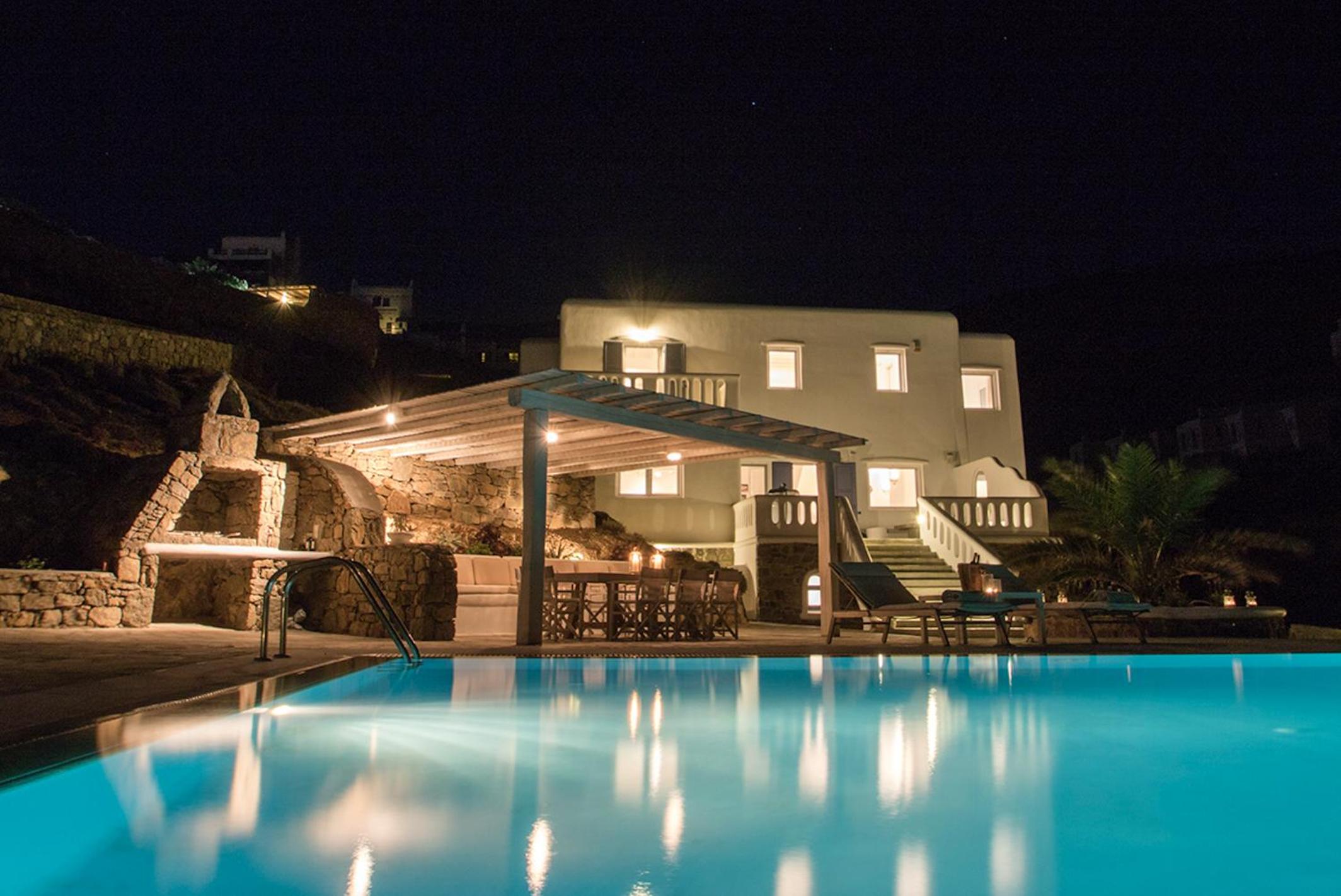 Villa photo 3