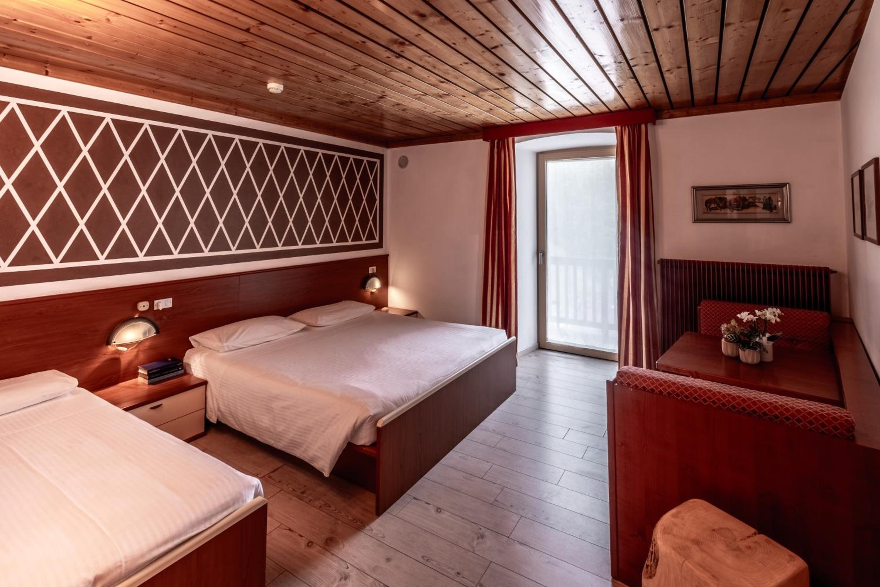 Triple Room with Mountain View - Photo 2