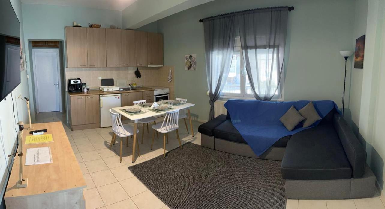 One-Bedroom Apartment photo 1